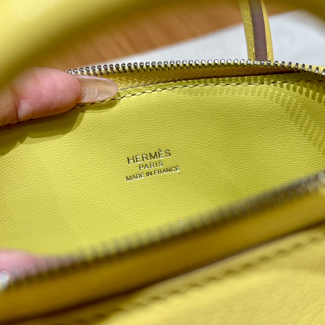 Hermès Bolide 21 Lime  Chever