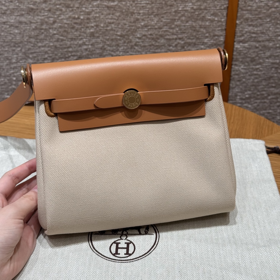 Hermès  Herbag 20 Beton/naturel sable  Canvas and cowhide