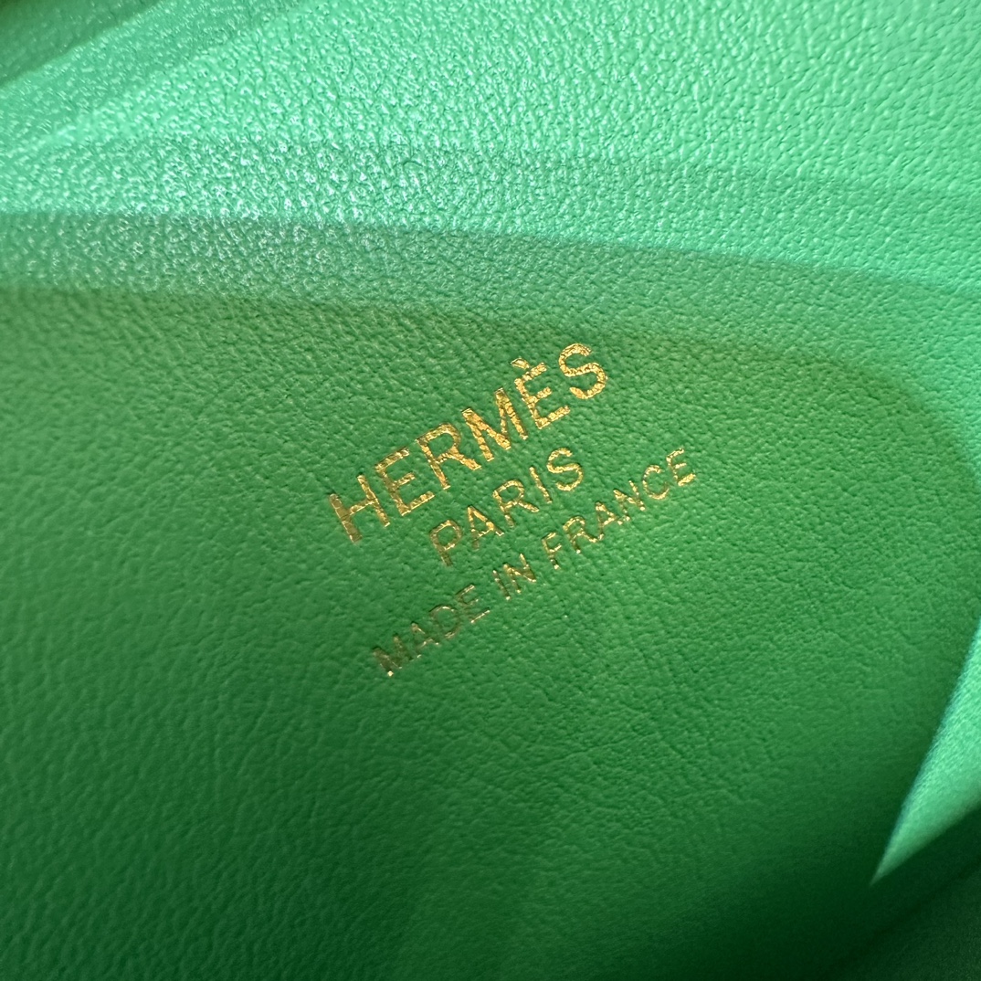 Hermès  Jypsiere 23 Vert comics Swift