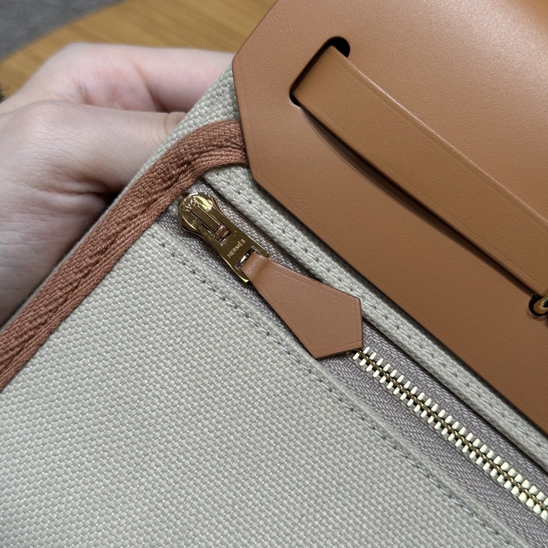 Hermès  Herbag 20 Beton/naturel sable  Canvas and cowhide