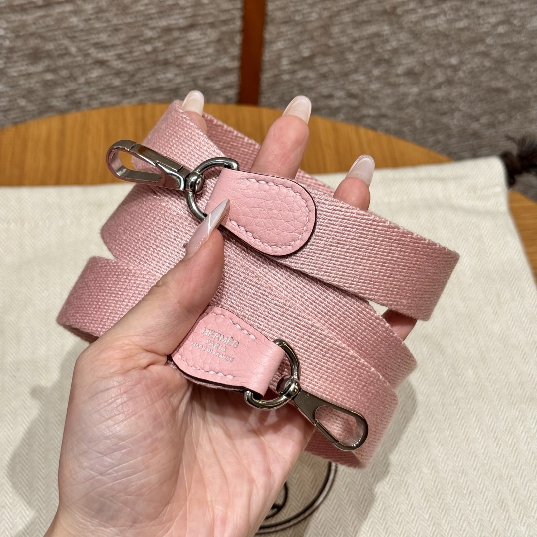 Hermès  Evelyne 16  Rose Sakura Clemence