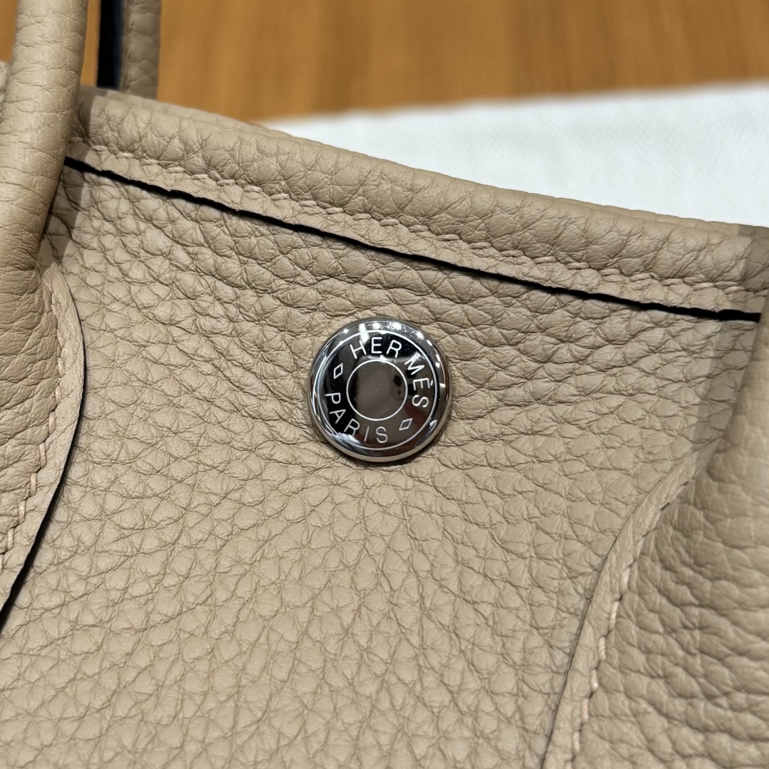 Hermès  Garden party 23 Trench Ntogo