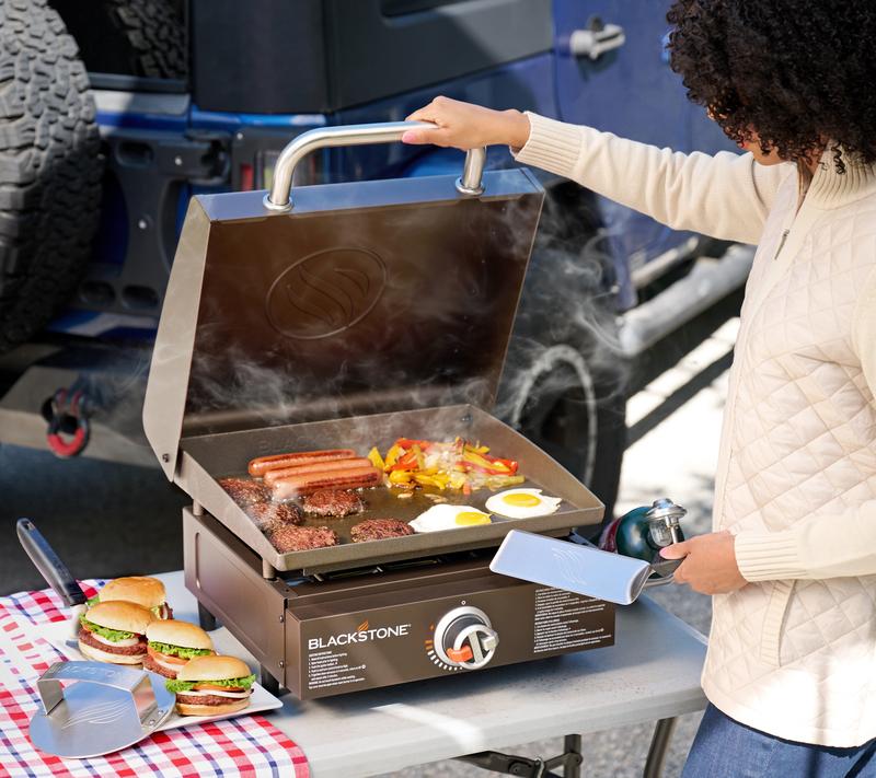 Blackstone 17in. Griddle with Hood & Front Shelf