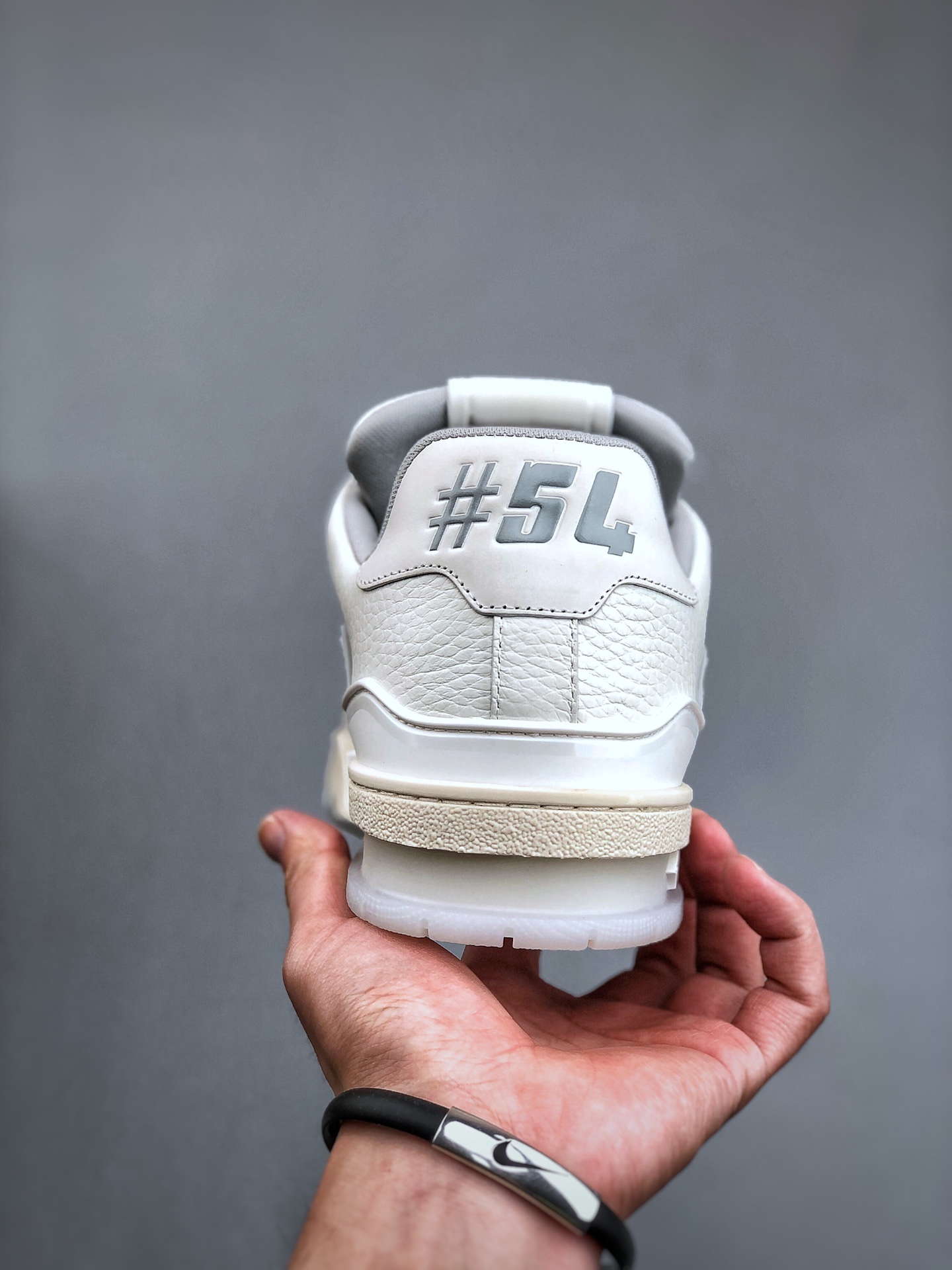 LOUIS VUITTON Trainer Leather Embossed Lace-Up Low-Top Fashion Sneaker – Women’s, White