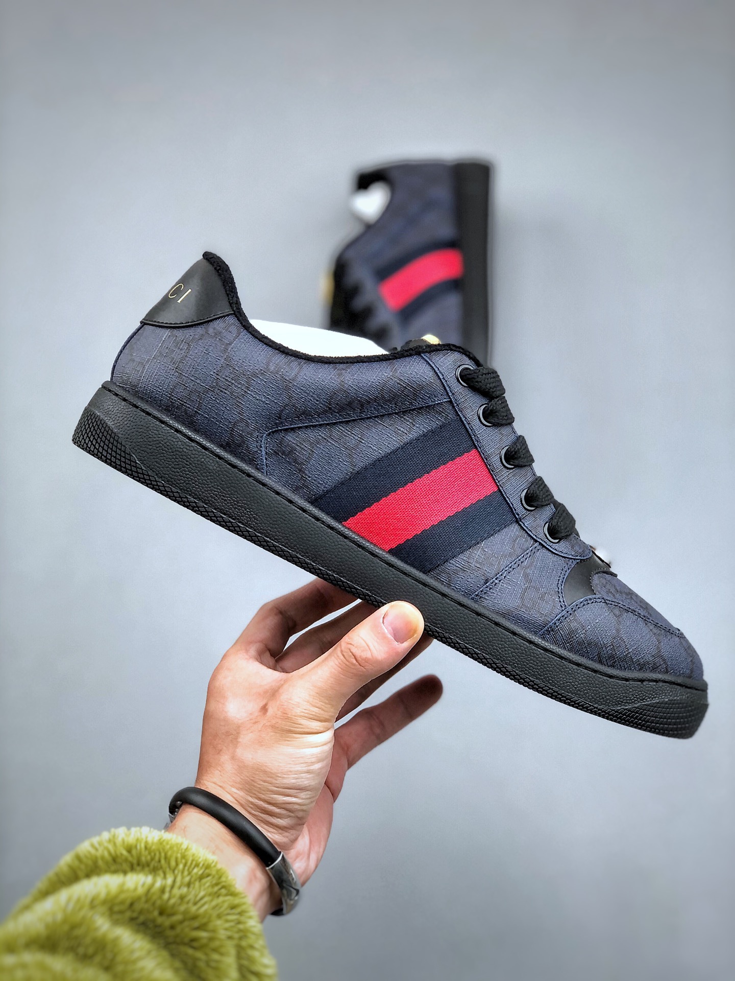 GUCCI Screener Round-Toe Lace-Up Low-Top Casual Sneaker for Men – Blue
