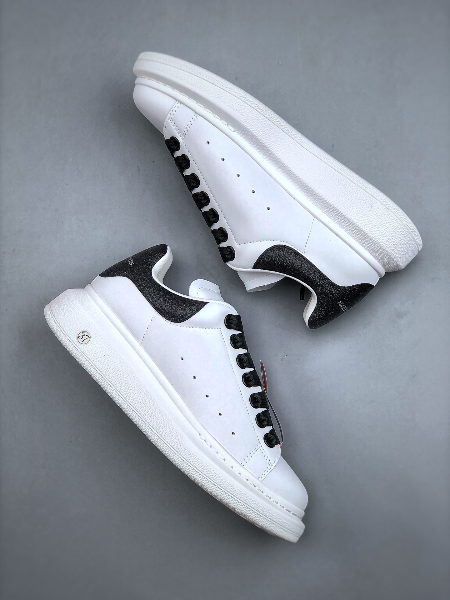Alexander McQueen Oversized Suede Low-Top Fashion Sneaker – Unisex, Black