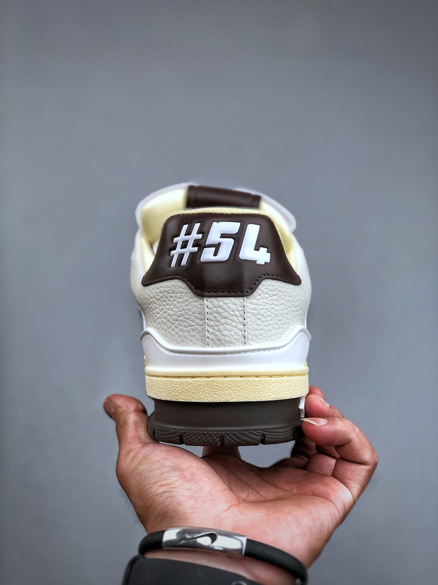 LOUIS VUITTON Trainer Round-Toe Lace-Up Low-Top Sneaker – Unisex, White, Brown & Black