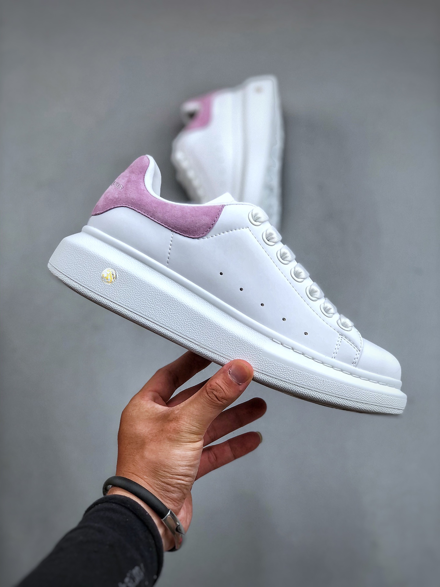 Alexander McQueen Oversized Low-Top Fashion Sneaker – Women’s, Purple