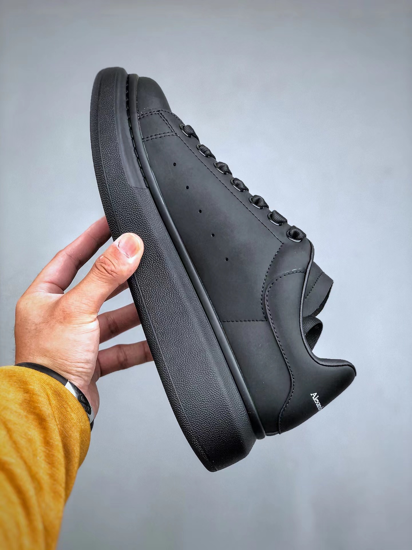 Alexander McQueen Oversized Leather Low-Top Fashion Sneaker – Unisex, Black