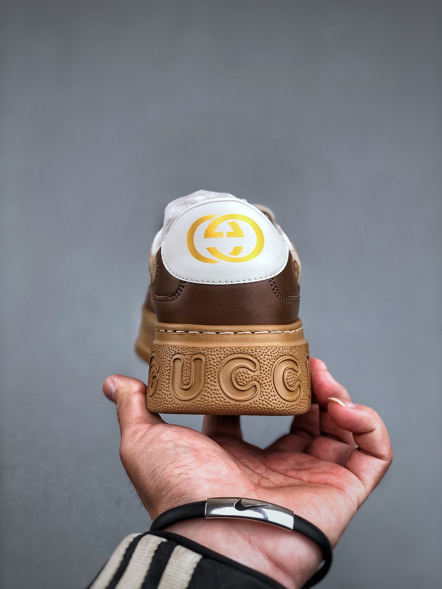 Gucci Chunky B Sneaker – Brown Low-Top Unisex Fashion Shoes