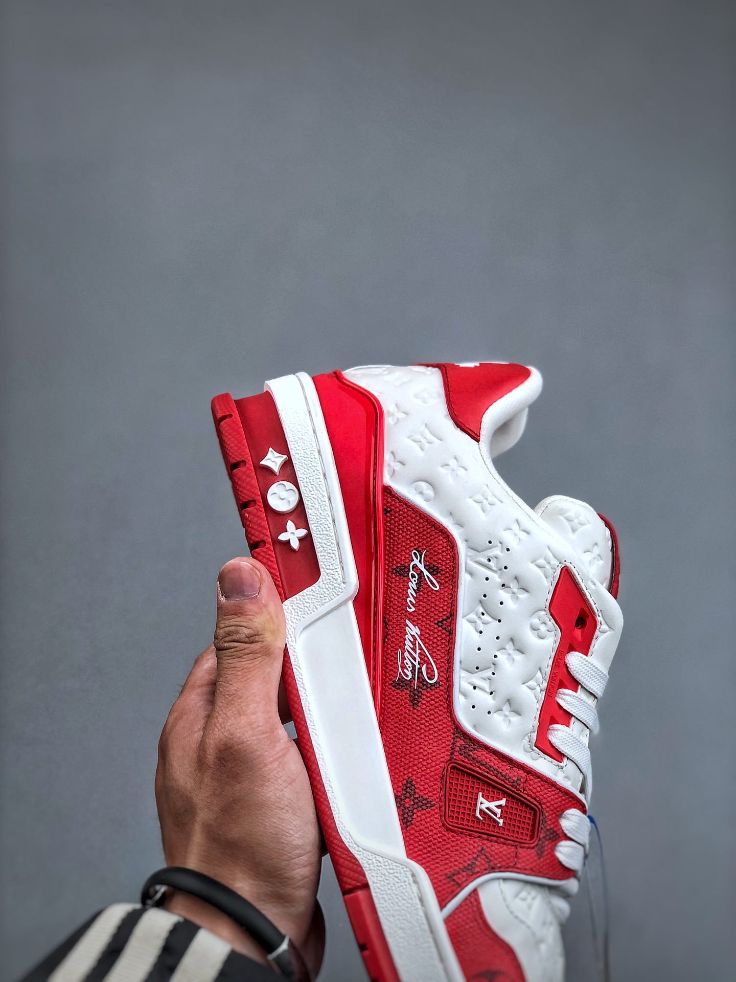 LOUIS VUITTON Trainer Leather Lace-Up Logo Street Style Low-Top Fashion Sneaker – Unisex, White & Red