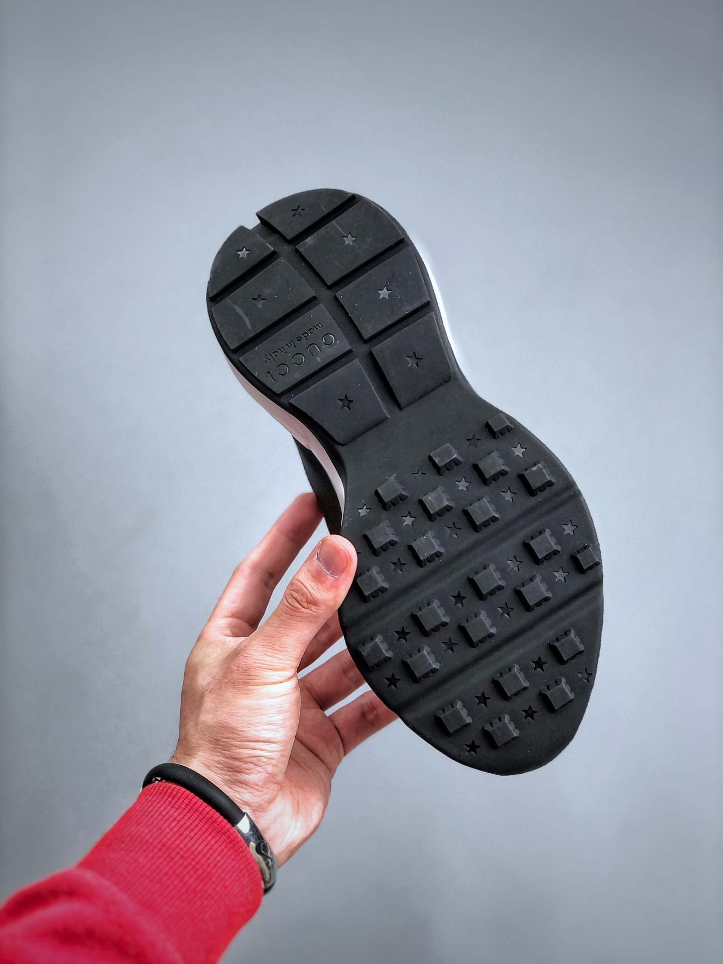 GUCCI Rhyton Leather Low-Top Athletic Casual Sneaker – Women’s, Black & White