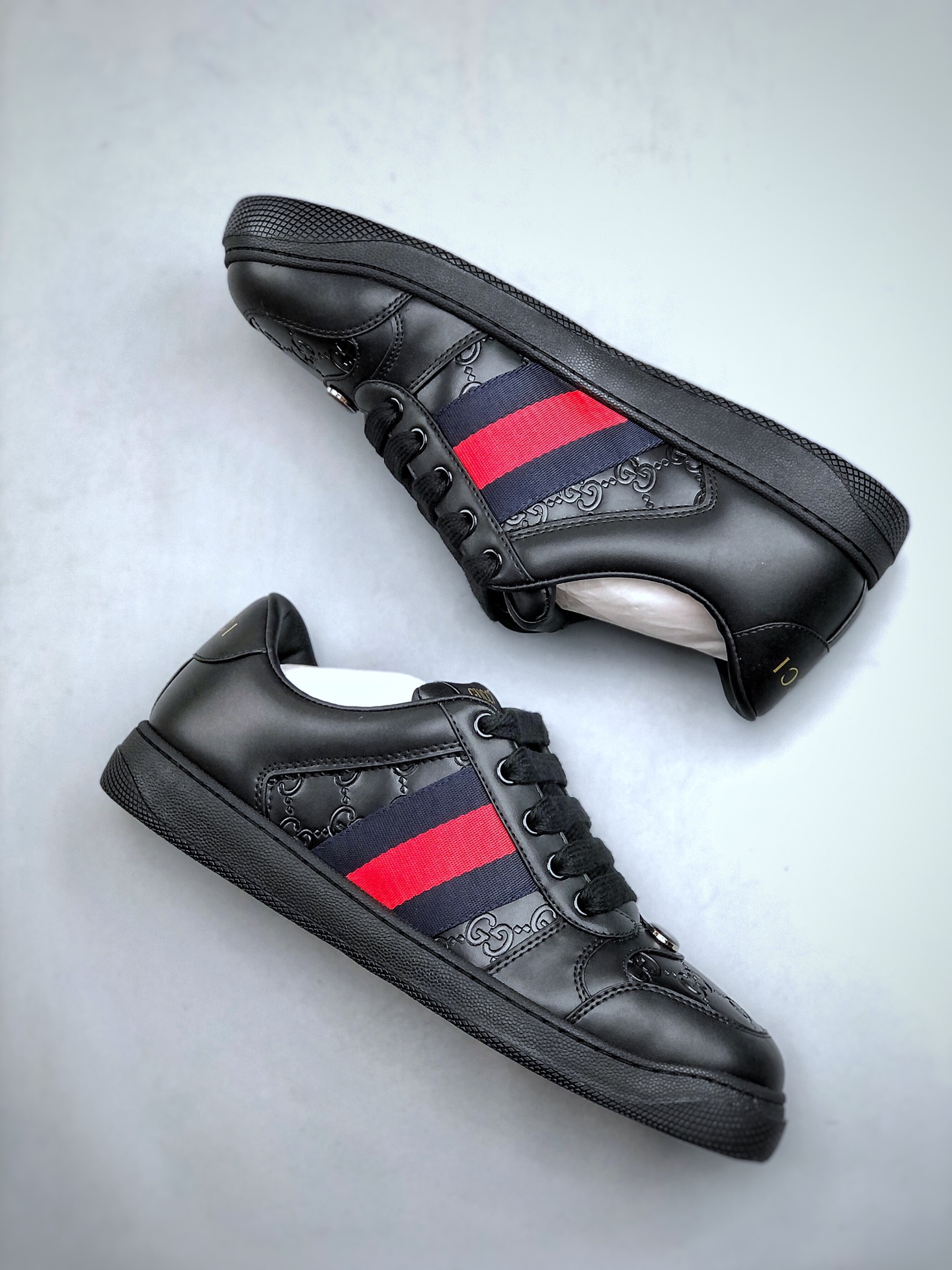 GUCCI Screener Leather Round-Toe Lace-Up Low-Top Sneaker – Men's, Black