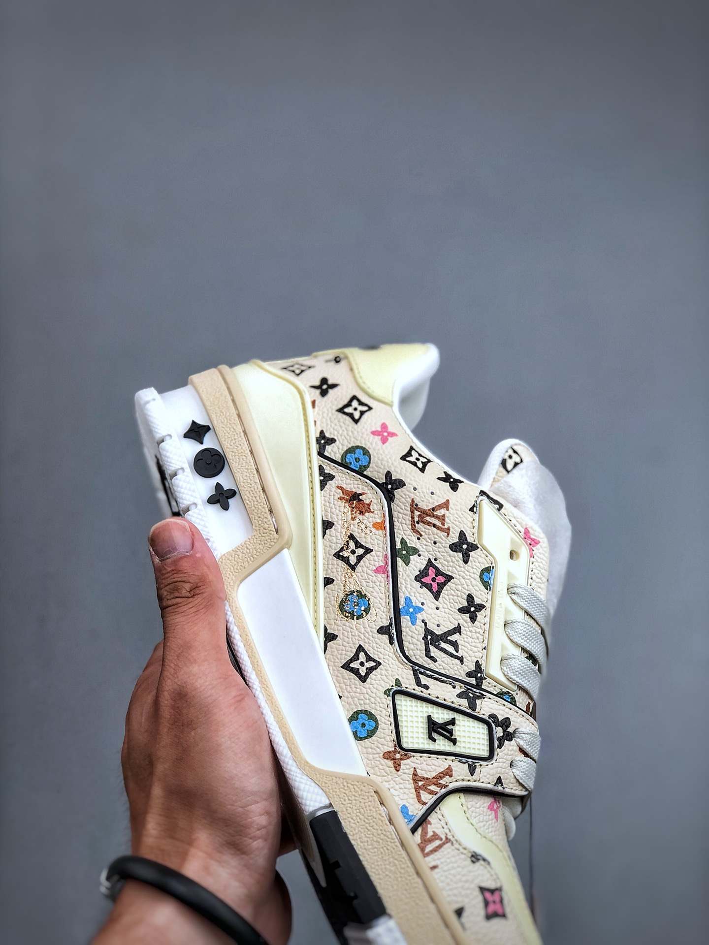 Tyler x LOUIS VUITTON Trainer Lace-Up Round-Toe Low-Top Sneaker – Unisex, Beige