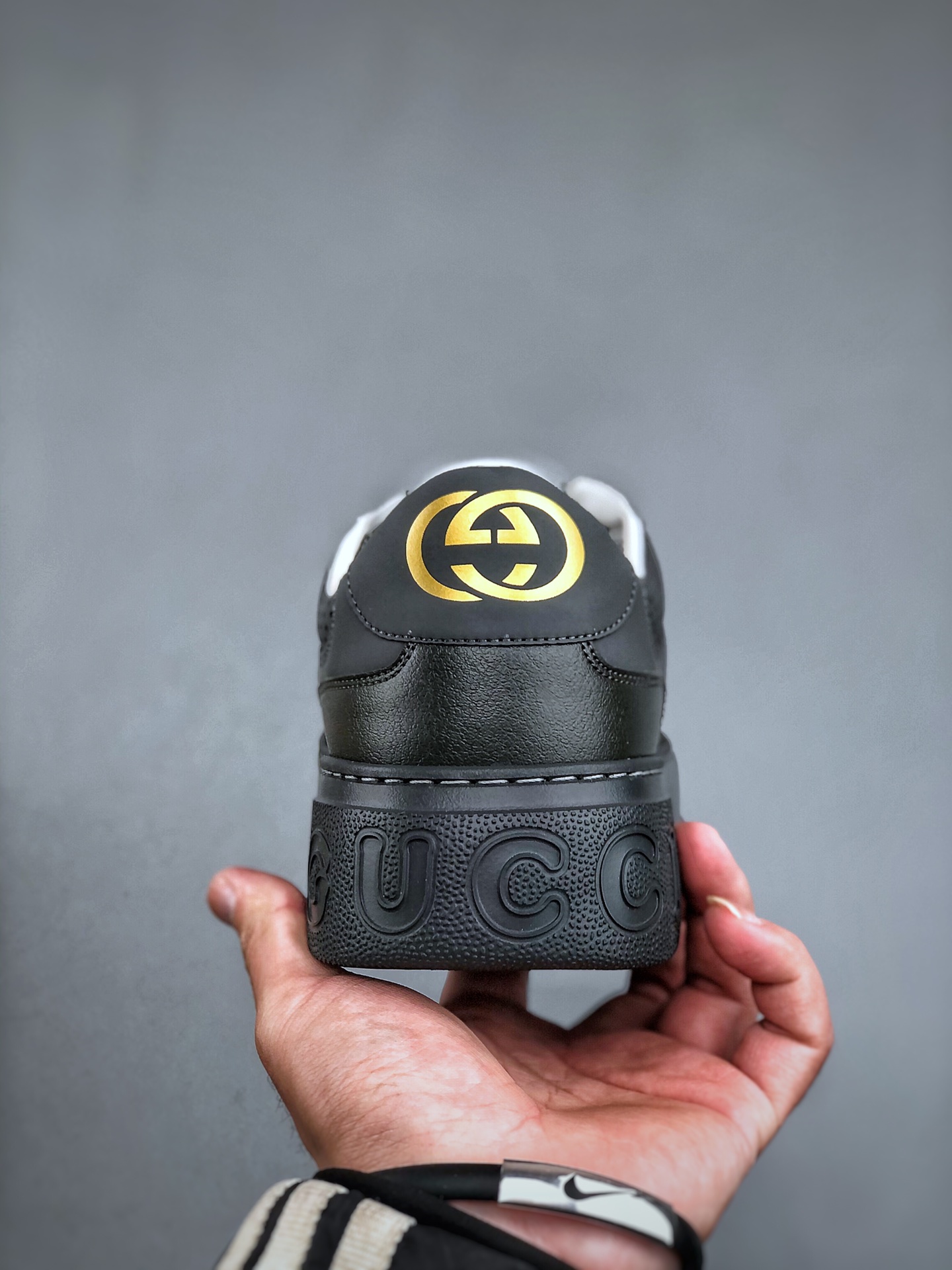 Gucci Men’s Leather Low-Top Lace-Up Sneakers – All Black