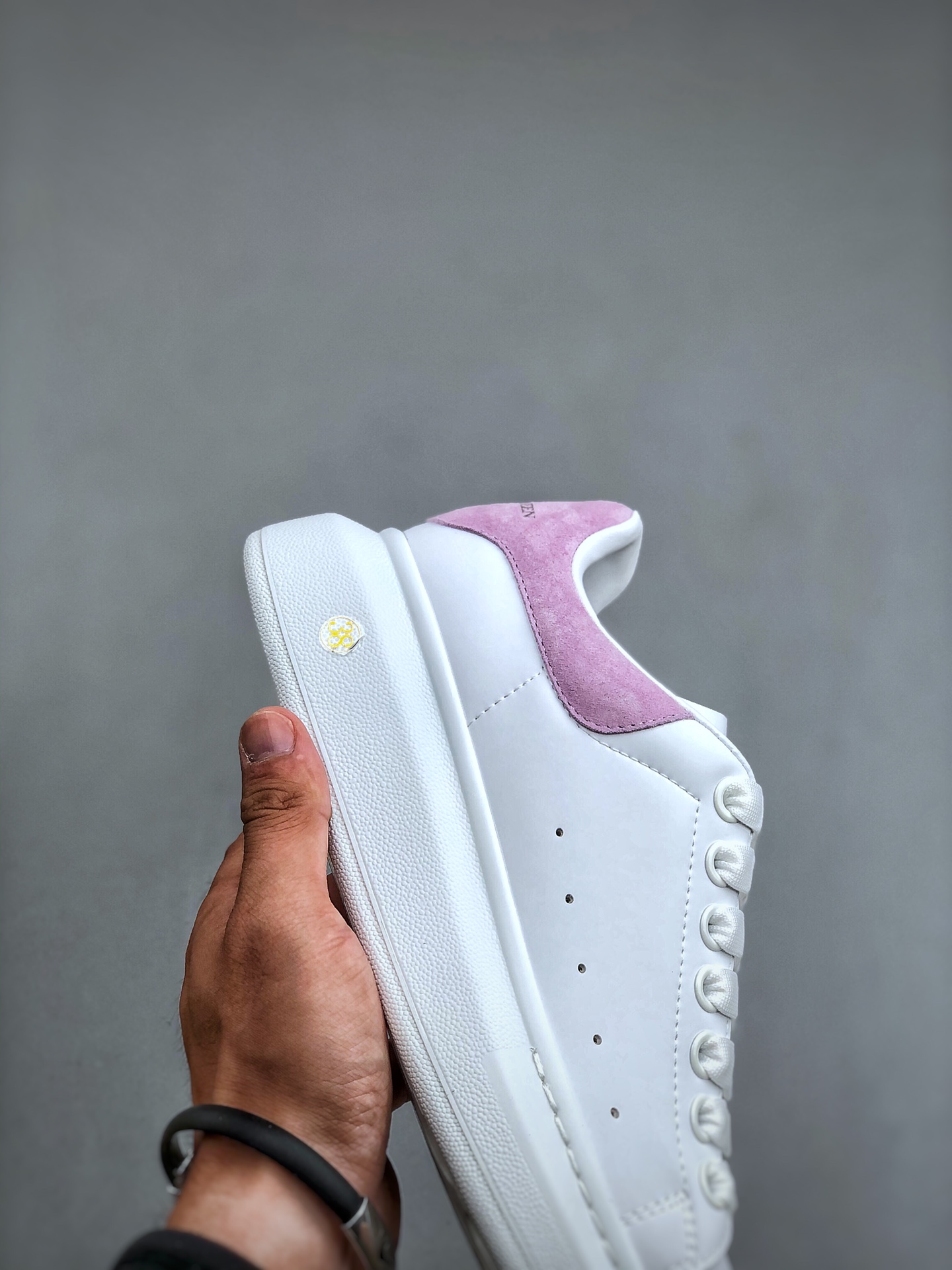 Alexander McQueen Oversized Low-Top Fashion Sneaker – Women’s, Purple