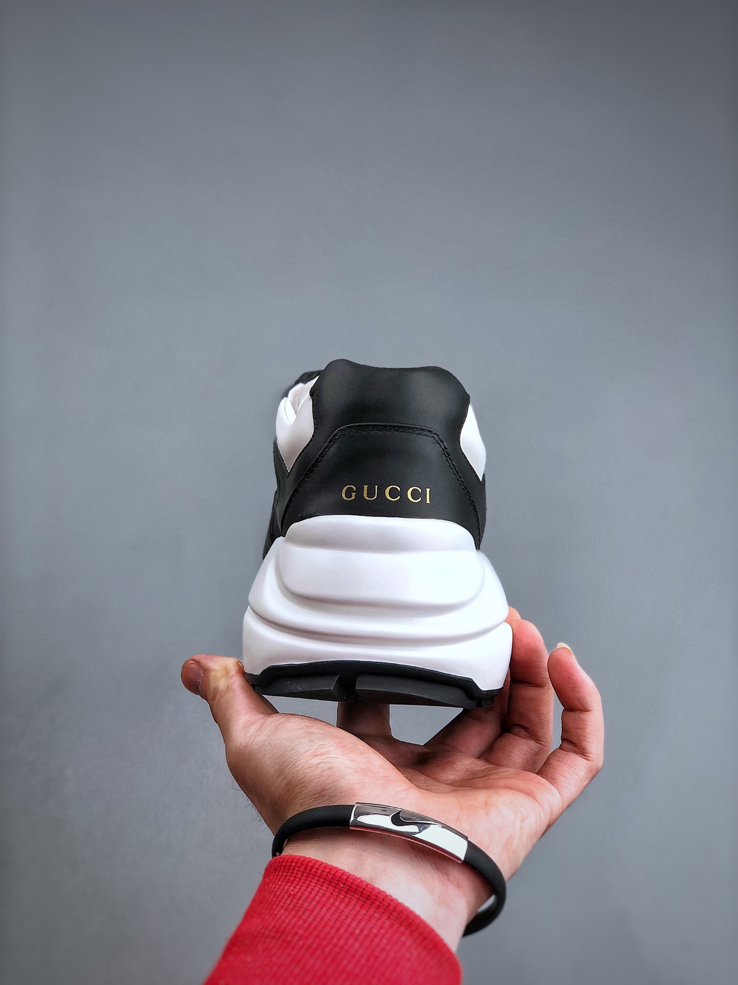 GUCCI Rhyton Leather Low-Top Athletic Casual Sneaker – Women’s, Black & White