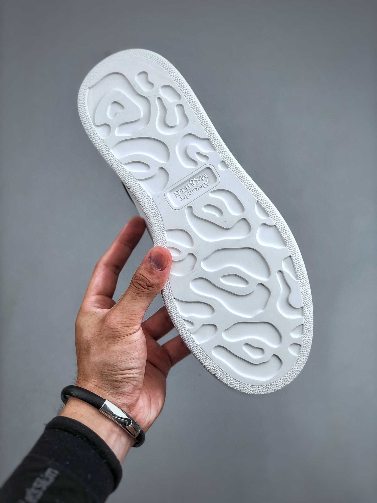 Alexander McQueen Oversized Suede Low-Top Fashion Sneaker – Unisex, Black