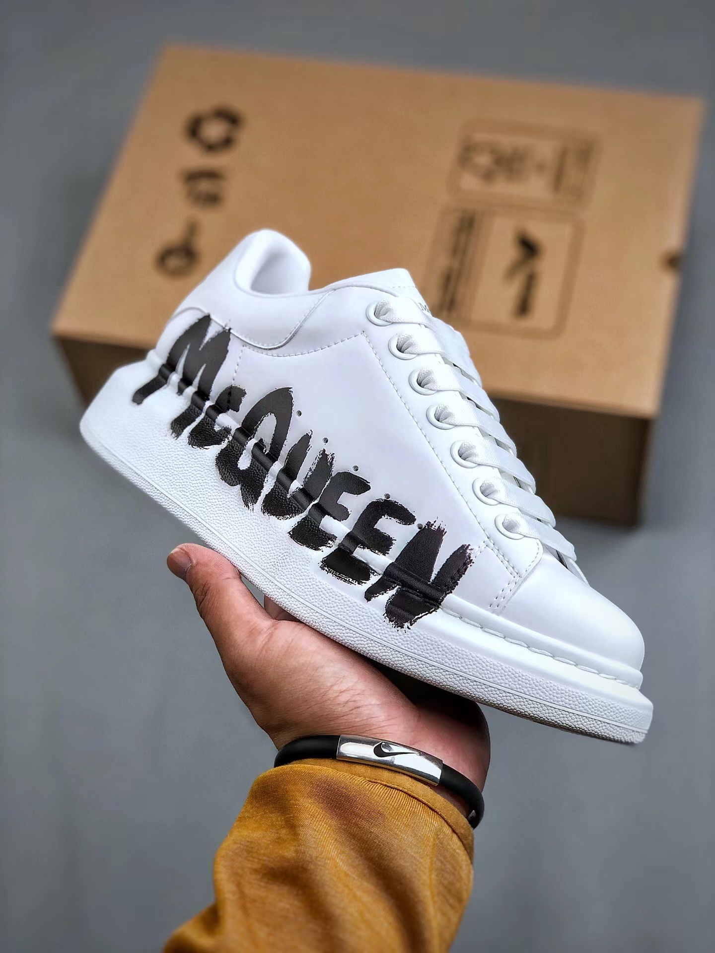 Alexander McQueen Oversized Leather Low-Top Fashion Sneaker – Unisex, White