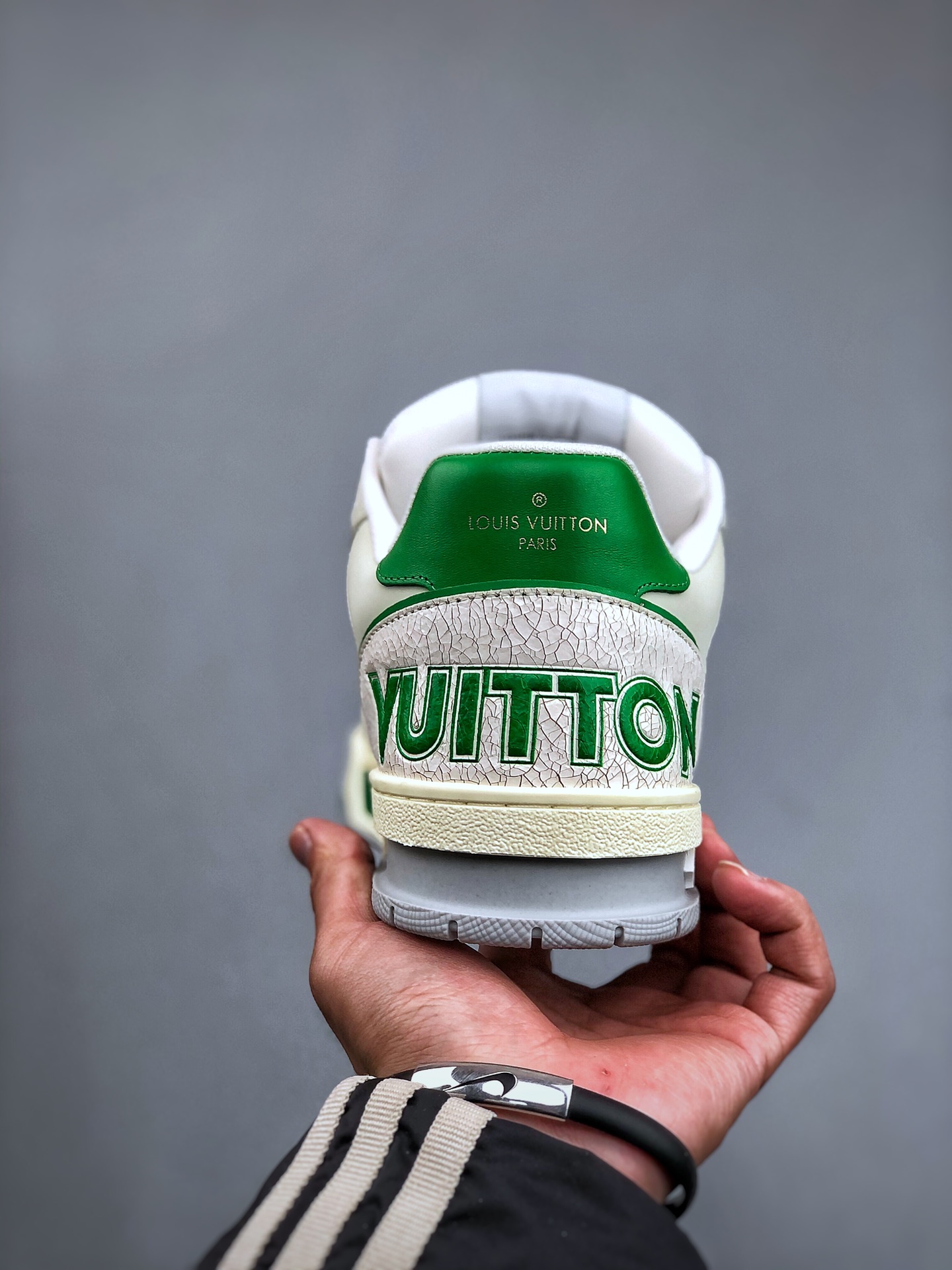 LOUIS VUITTON Trainer Classic Pattern Retro Fashion Sneaker – Men’s, White & Green