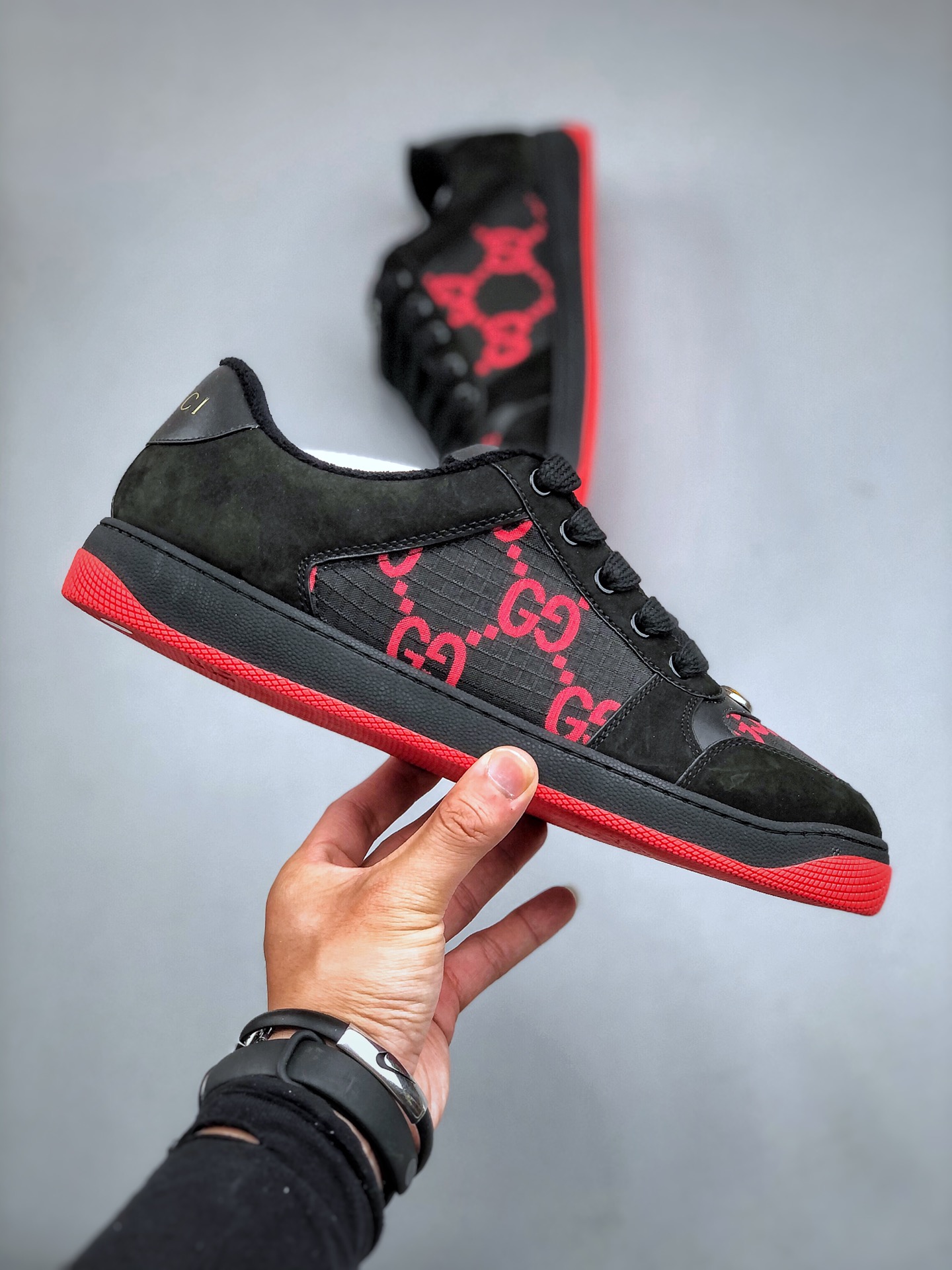 GUCCI Screener Distressed Canvas Low-Top Sneaker with Shock Absorption – Men’s Black/Red