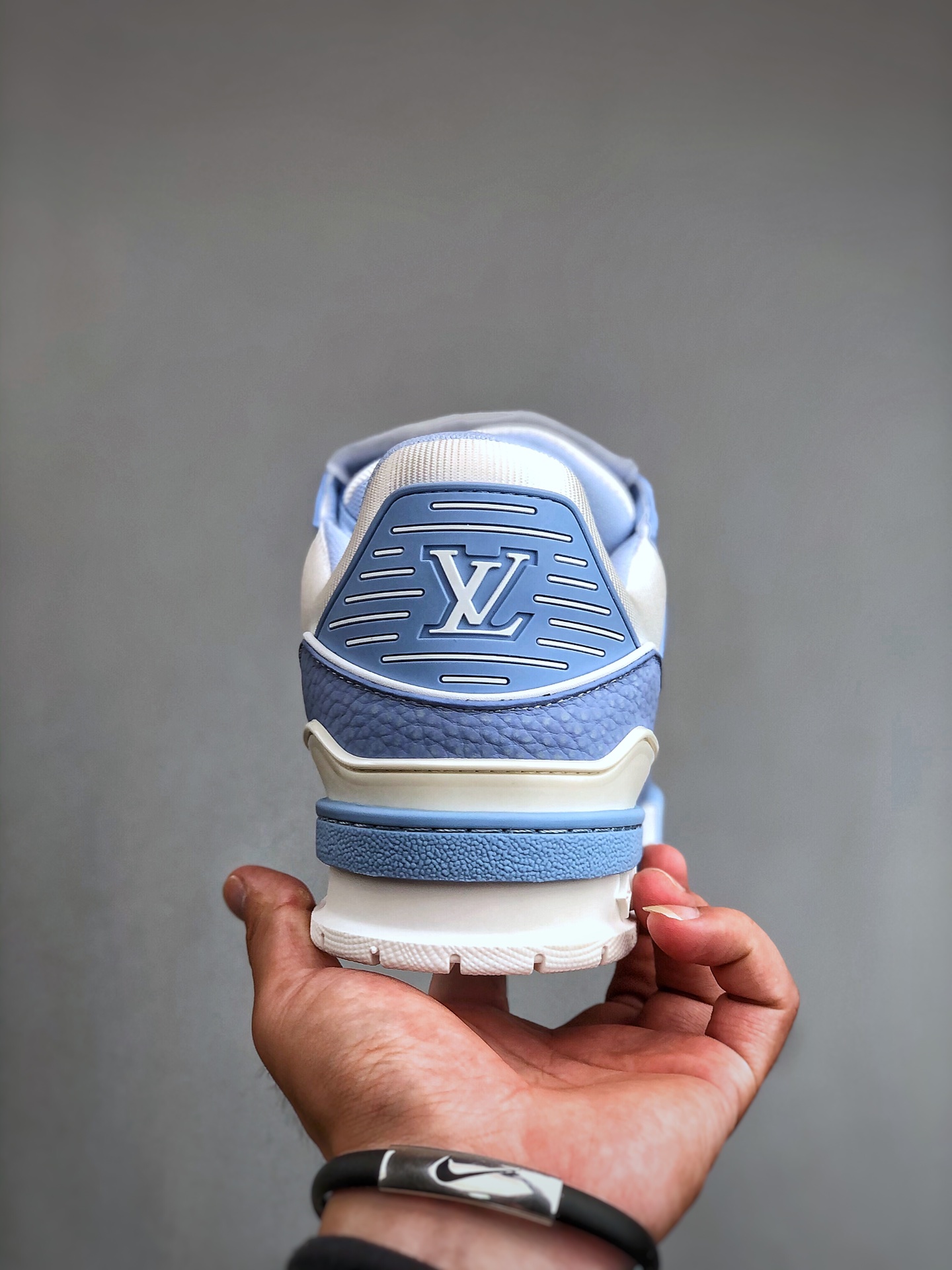 LOUIS VUITTON Trainer Leather Round-Toe Lace-Up Low-Top Sneaker – Unisex, Ocean Blue