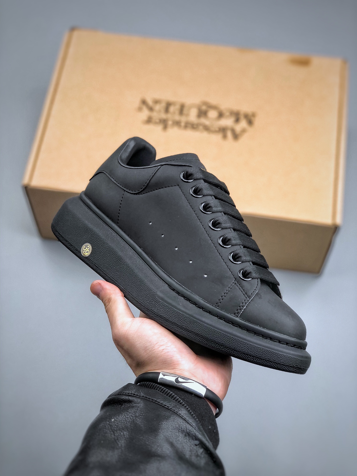 Alexander McQueen Oversized Low-Top Fashion Sneaker – Men’s, Black