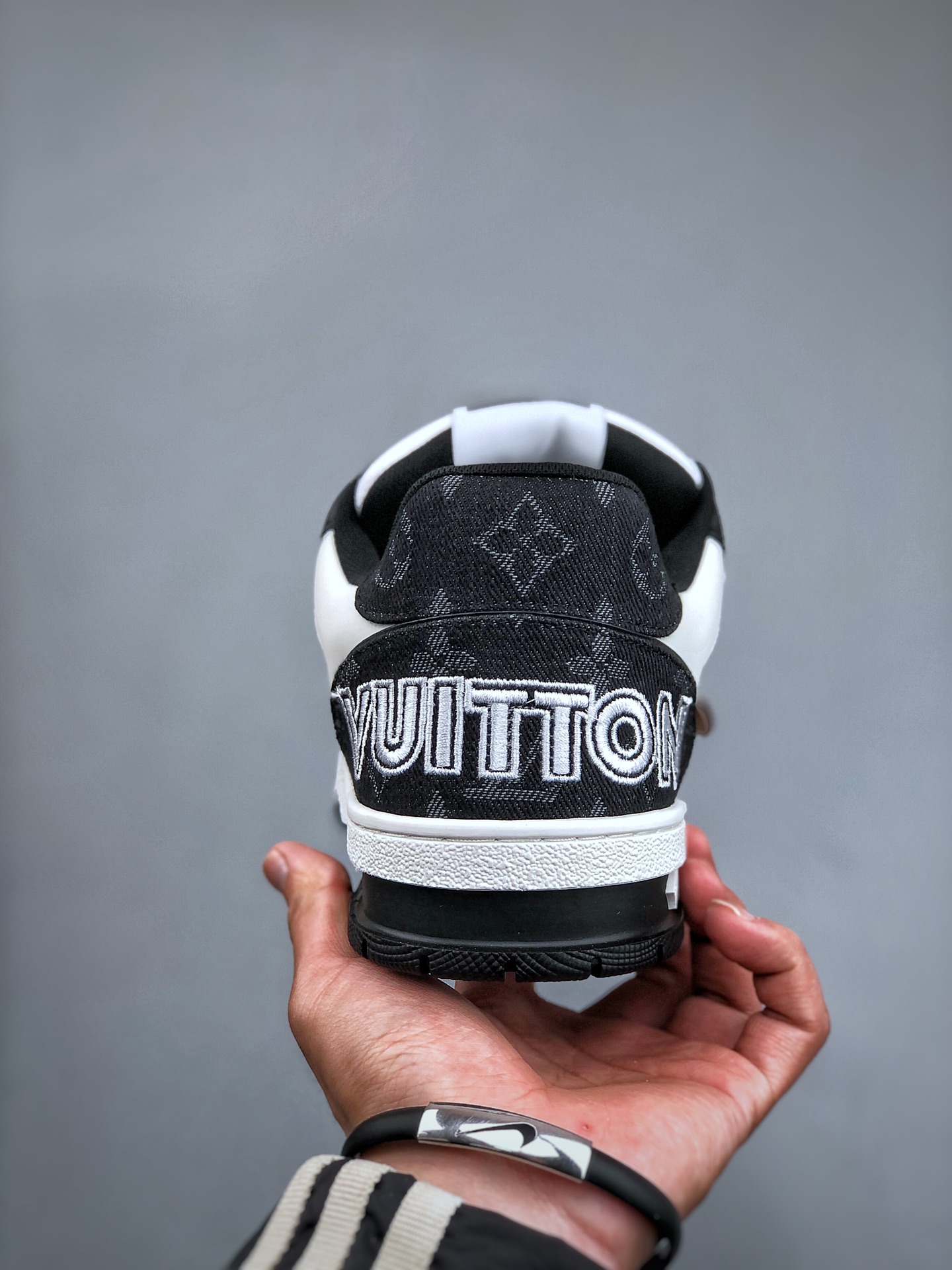 LOUIS VUITTON Trainer Leather Classic Print Mid-Top Fashion Sneaker – Women’s, Black & White