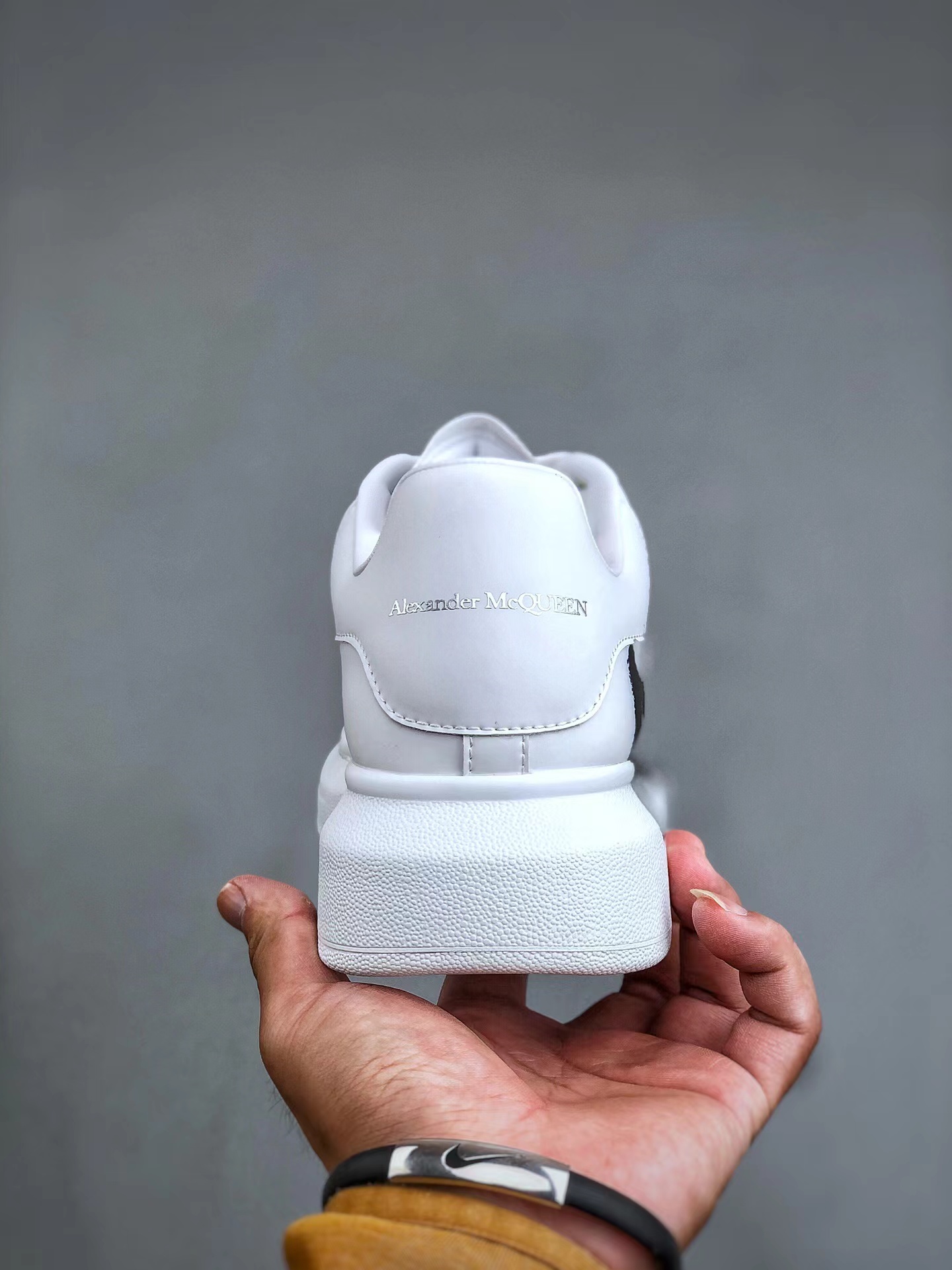 Alexander McQueen Oversized Leather Low-Top Fashion Sneaker – Unisex, White