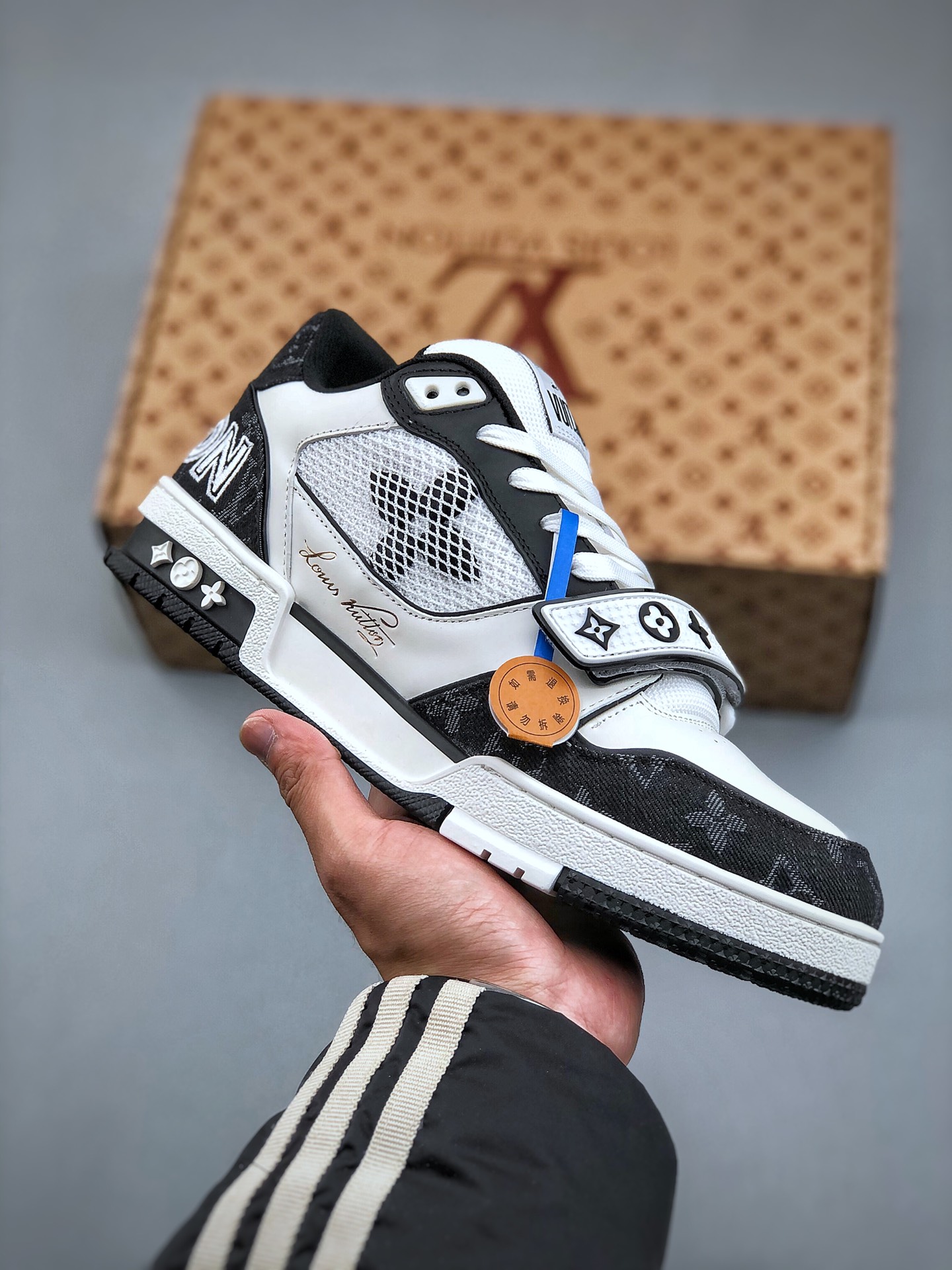 LOUIS VUITTON Trainer Leather Classic Print Mid-Top Fashion Sneaker – Women’s, Black & White