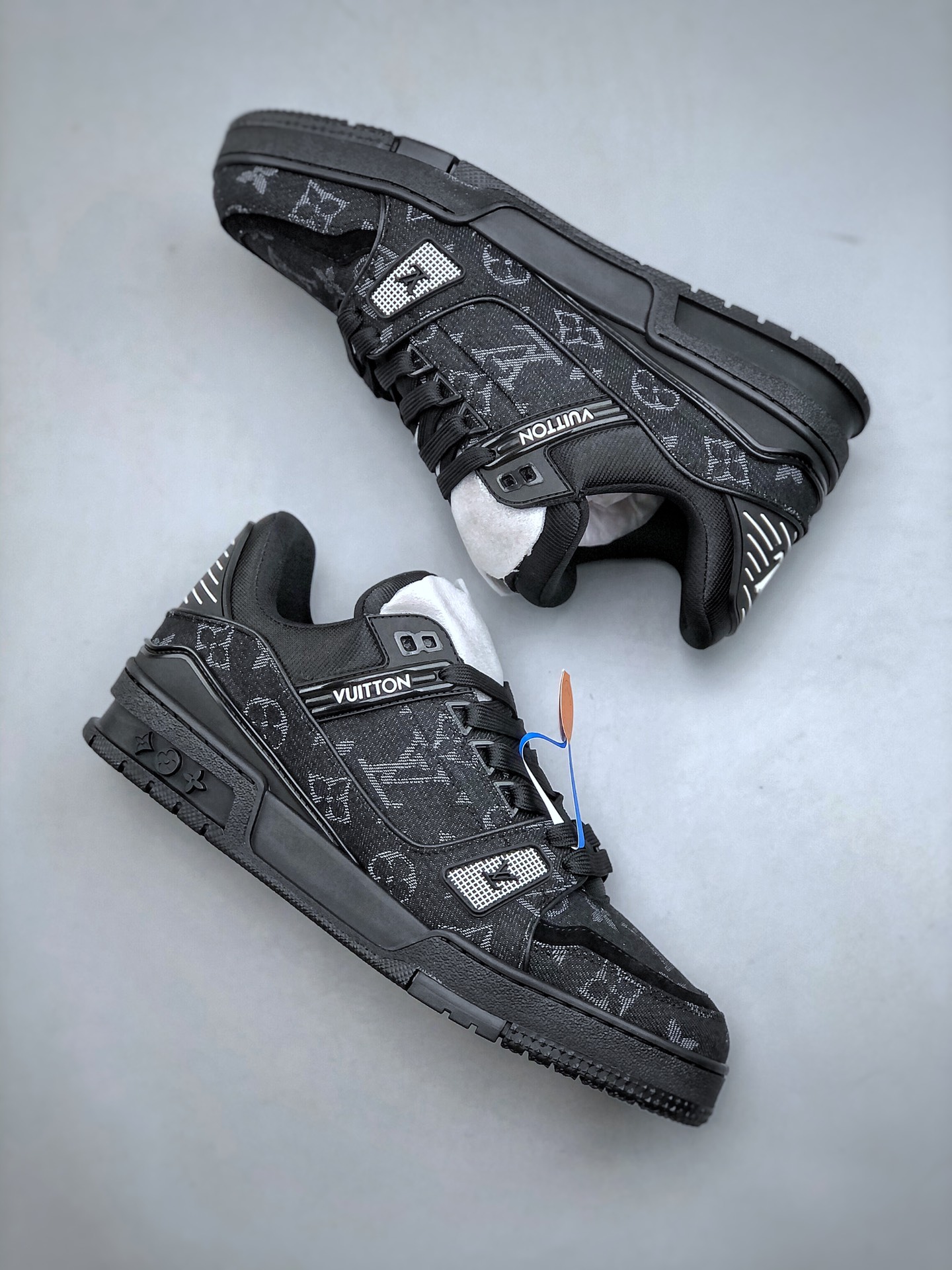 Louis Vuitton Trainer Sneakers – Men's 2025 Spring Low-Top Lace-Up in Black