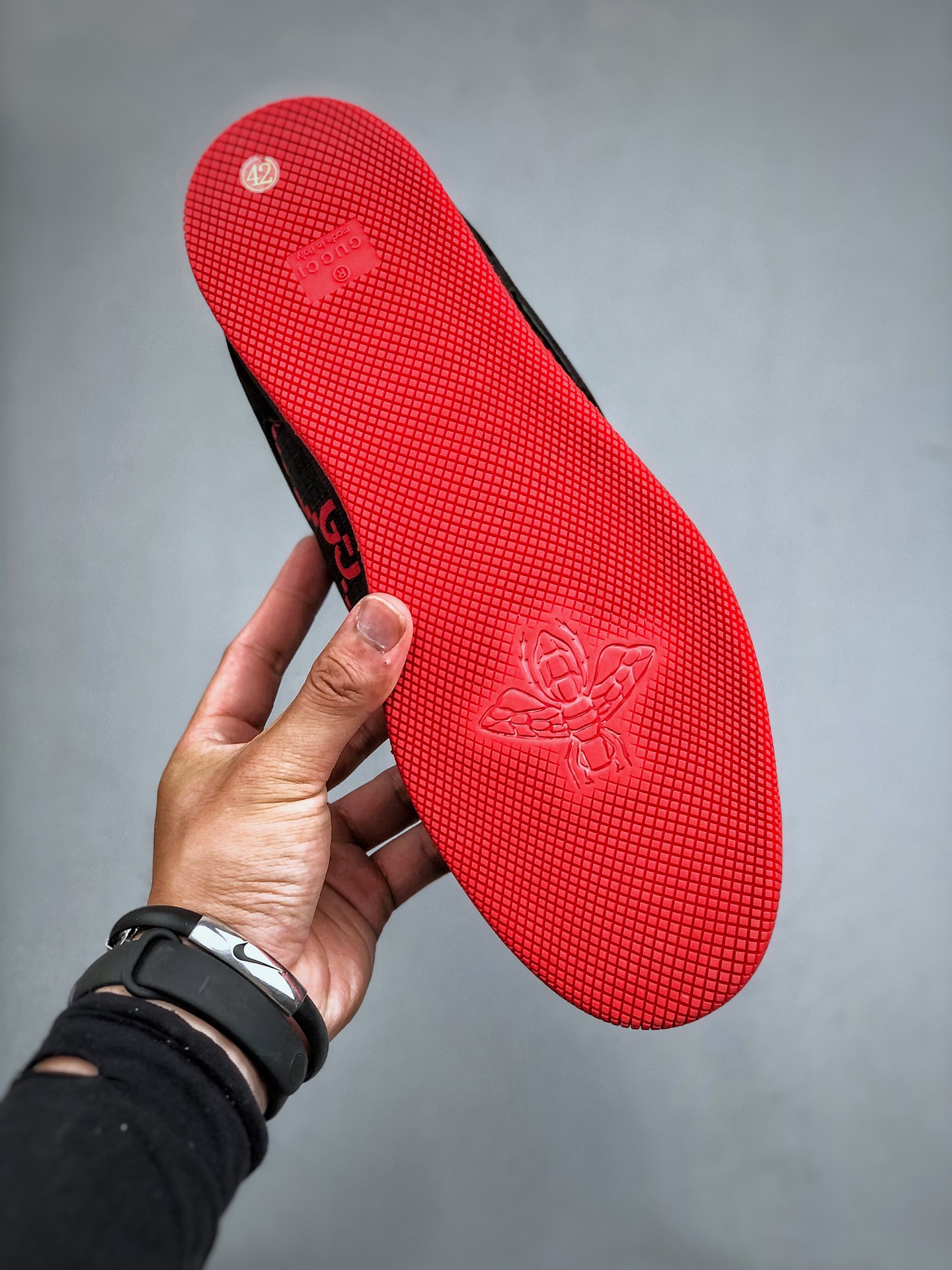 GUCCI Screener Distressed Canvas Low-Top Sneaker with Shock Absorption – Men’s Black/Red