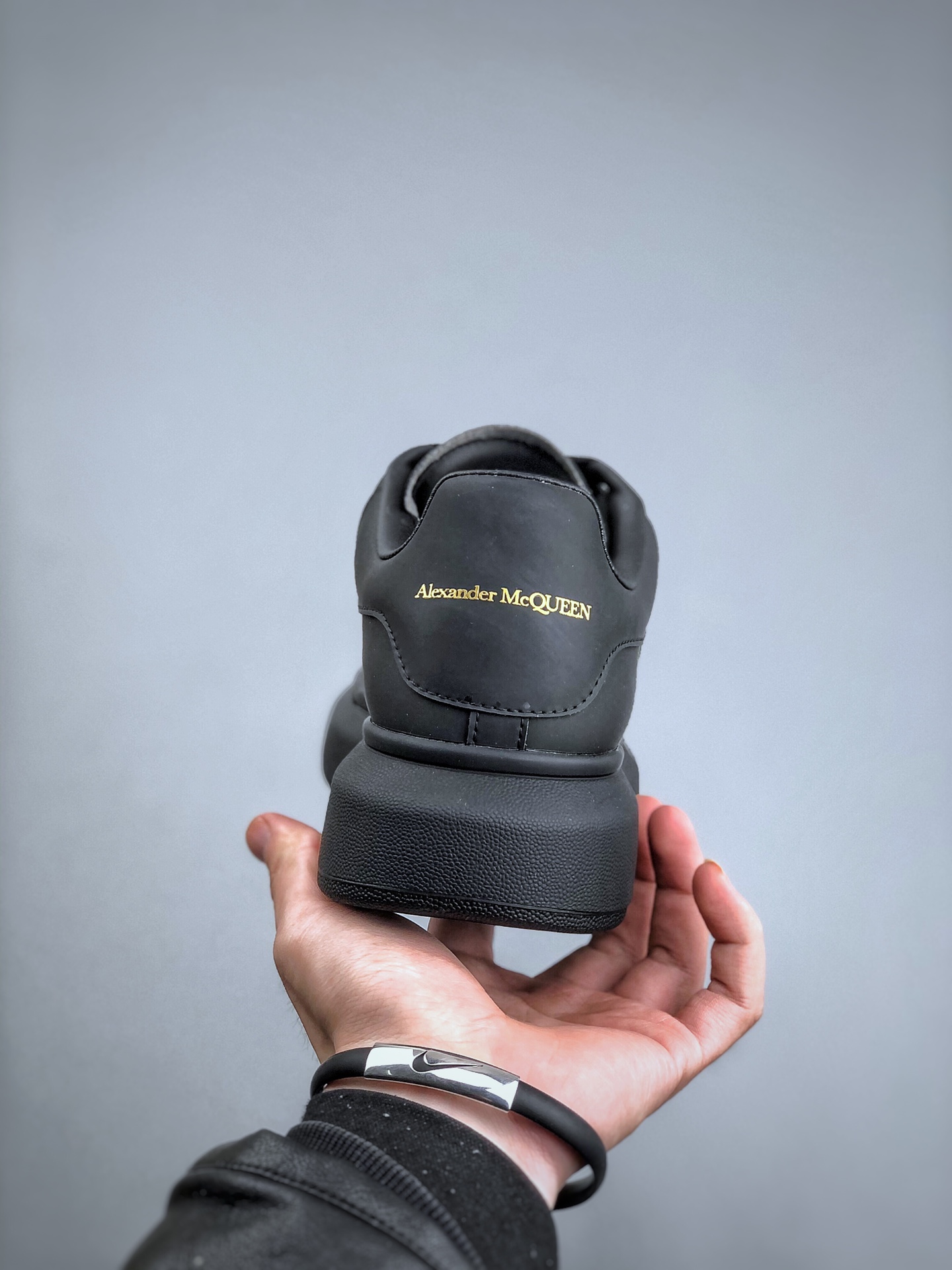 Alexander McQueen Oversized Low-Top Fashion Sneaker – Men’s, Black