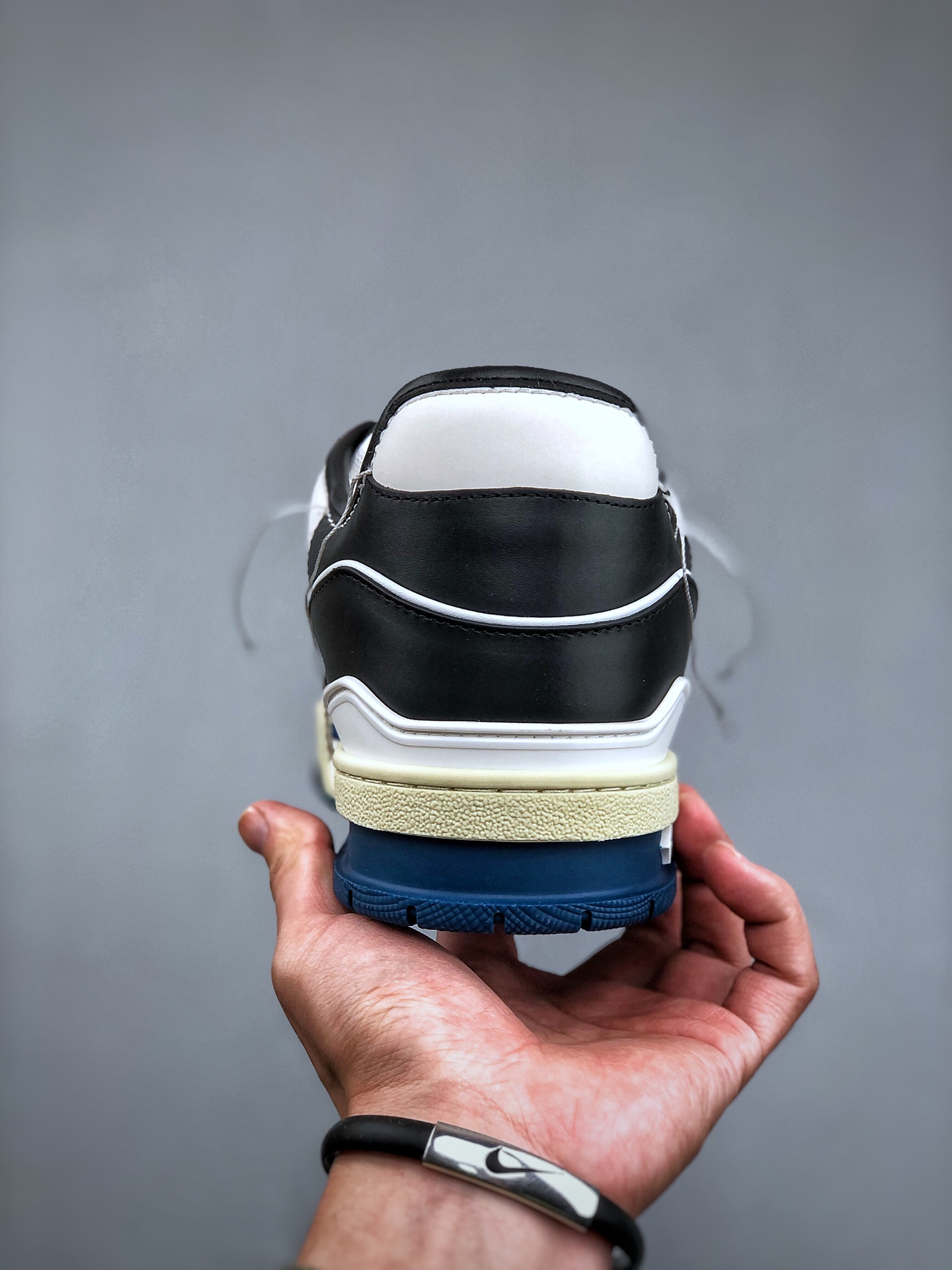 LOUIS VUITTON Trainer Low-Top Fashion Sneaker – Men’s, Black & Blue