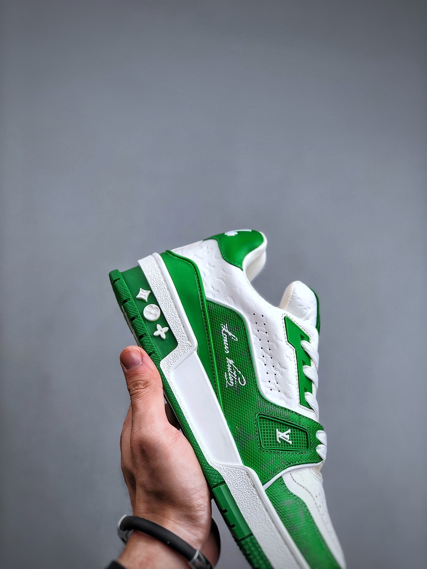 Louis Vuitton LV Trainer Sneaker Signature Green White 1AANG3