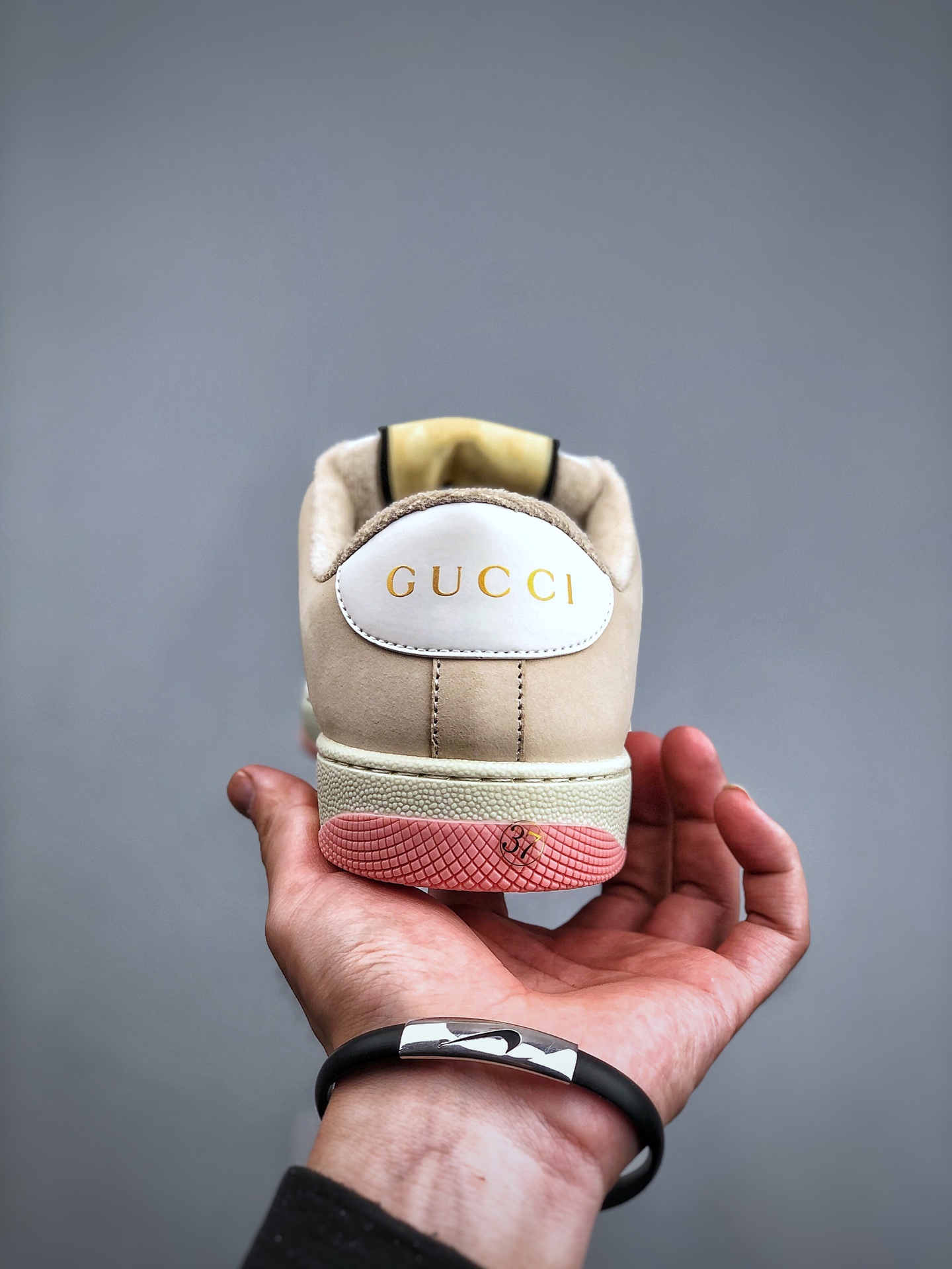 GUCCI Screener Distressed Low-Top Lace-Up Fashion Sneaker for Women – Beige