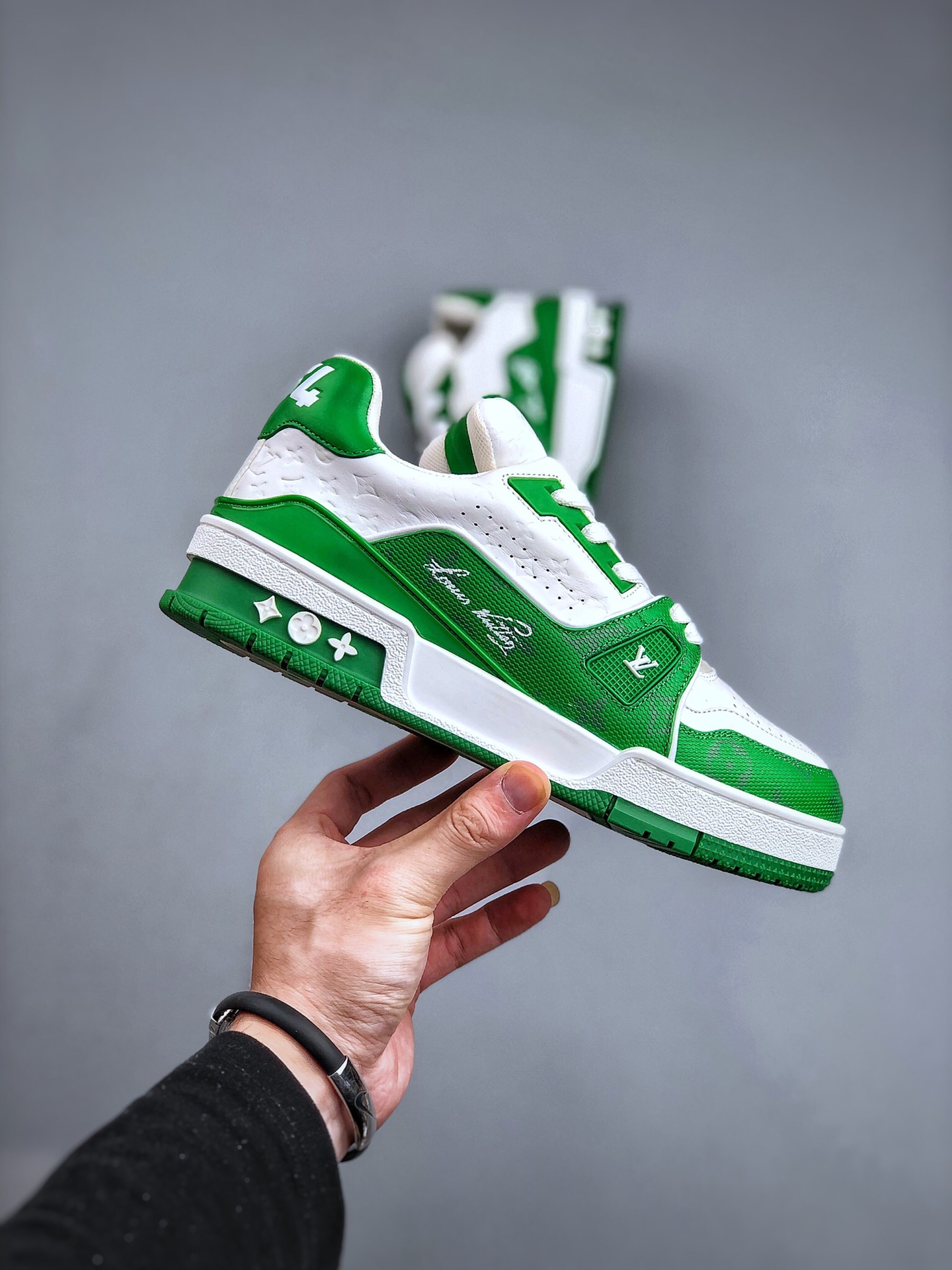 Louis Vuitton LV Trainer Sneaker Signature Green White 1AANG3