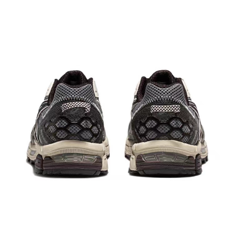 ASICS Gel-Kahana 8 Unisex Low-Top Trail Running Shoes – Light Gray & Black | Comfortable, Breathable & Durable with AHAR+ Outsole