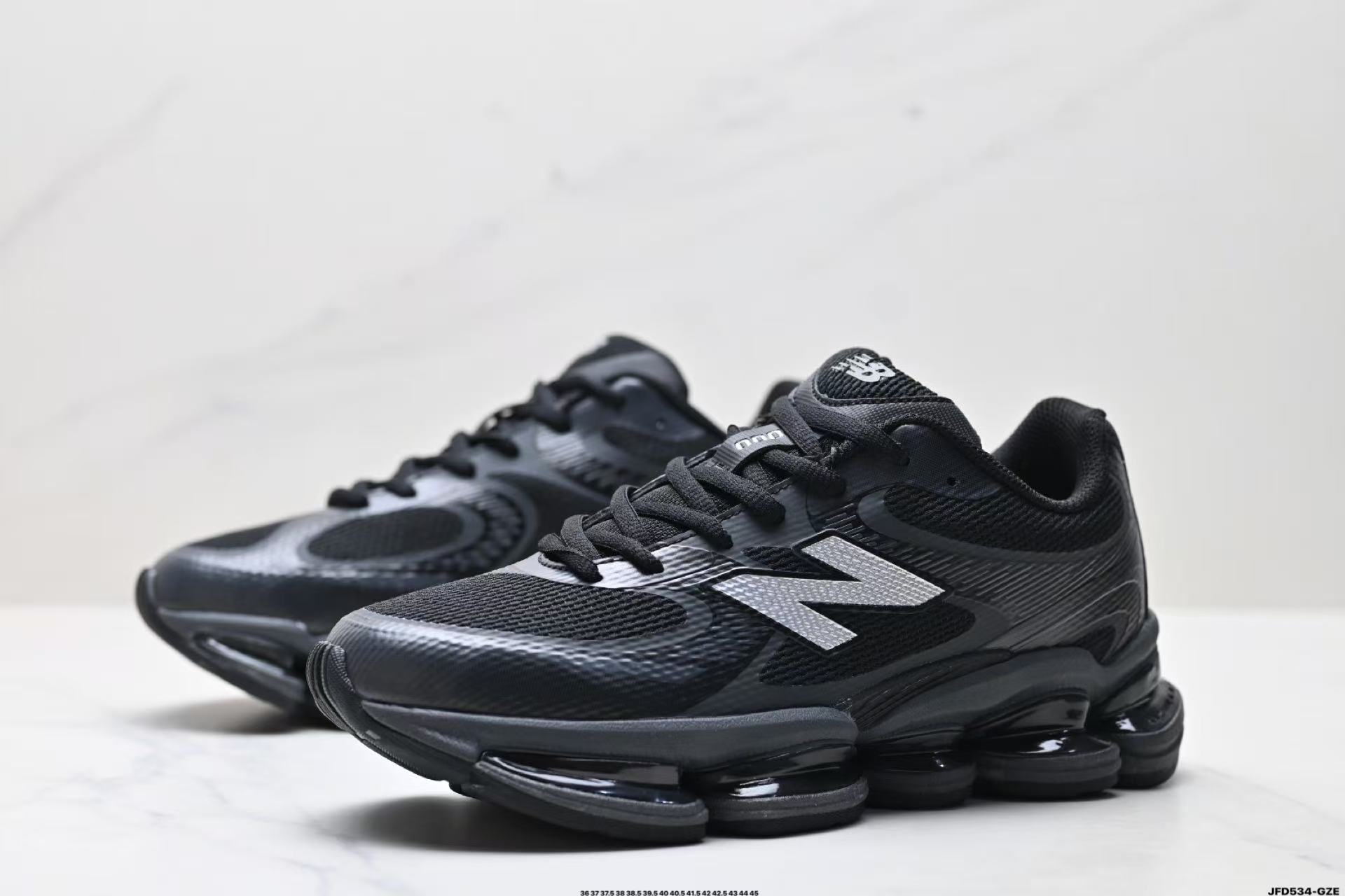 New Balance NB 2000 Unisex Low-Top Sneakers – Black | Comfortable, Everyday Wear with Durable Grip