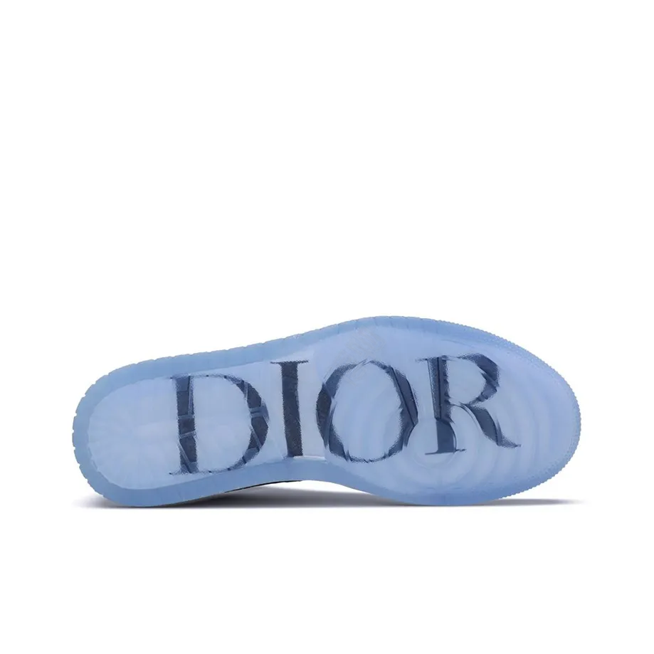DIOR x Air Jordan 1 Low OG – White & Gray | Unisex Retro Basketball Sneakers | Luxurious, Comfortable & Iconic Style