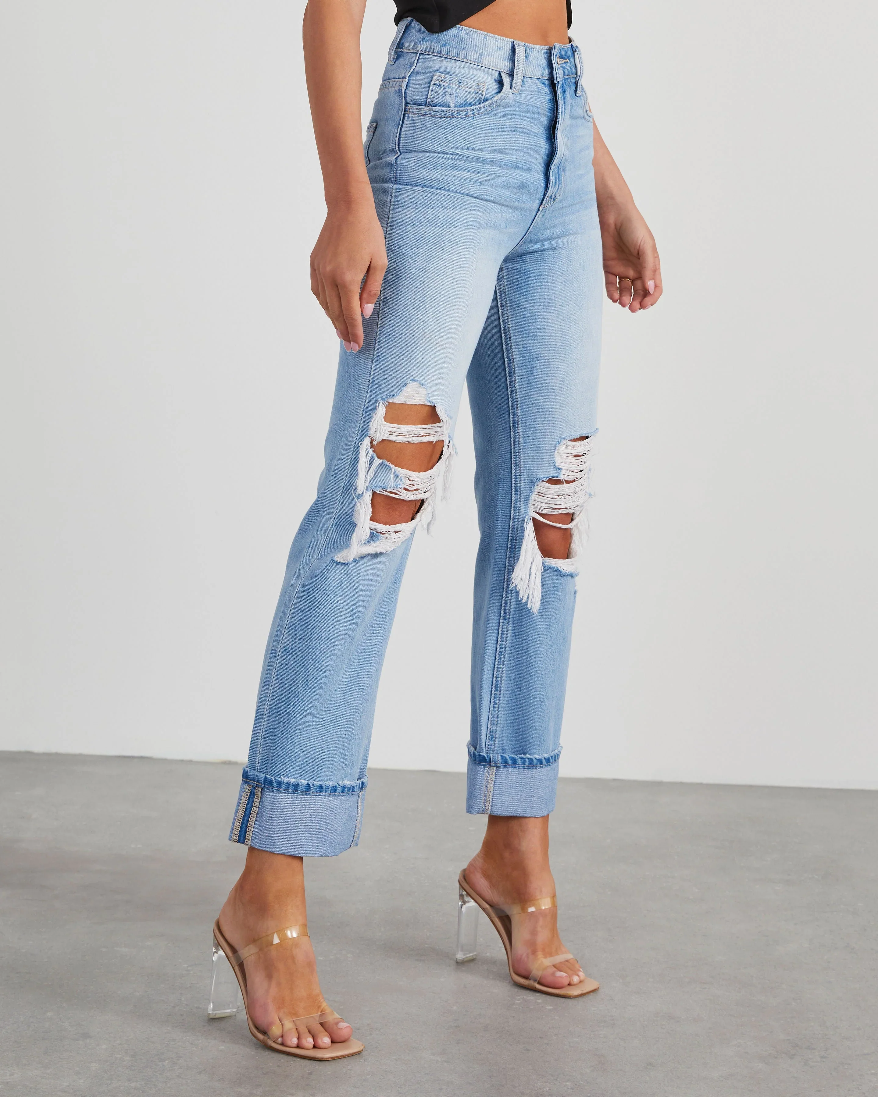 Nisha High Rise Distressed 90S Straight Leg Denim