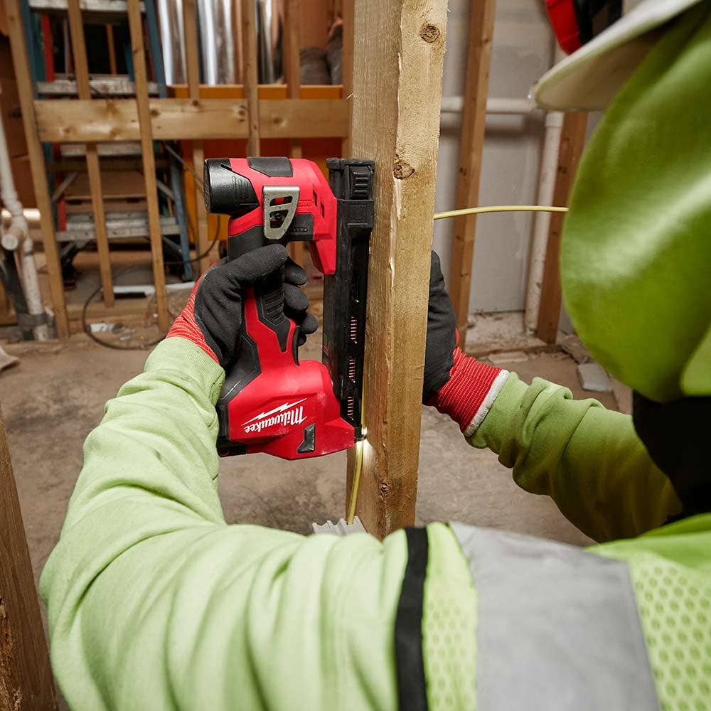 MILWAUKEE 12V 25mm Cable Stapler Skin M12BCST0