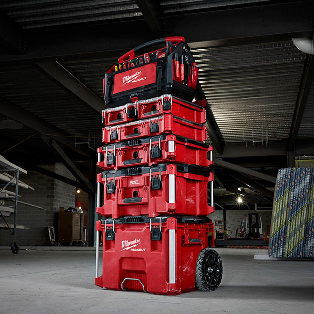 MILWAUKEE PACKOUT™ Large Tool Box 48228425