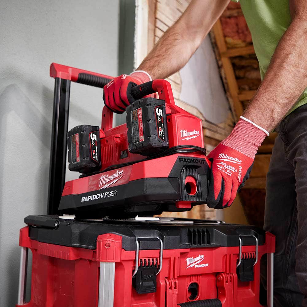 MILWAUKEE PACKOUT™ 6 Bay Rapid Charger M18PC6