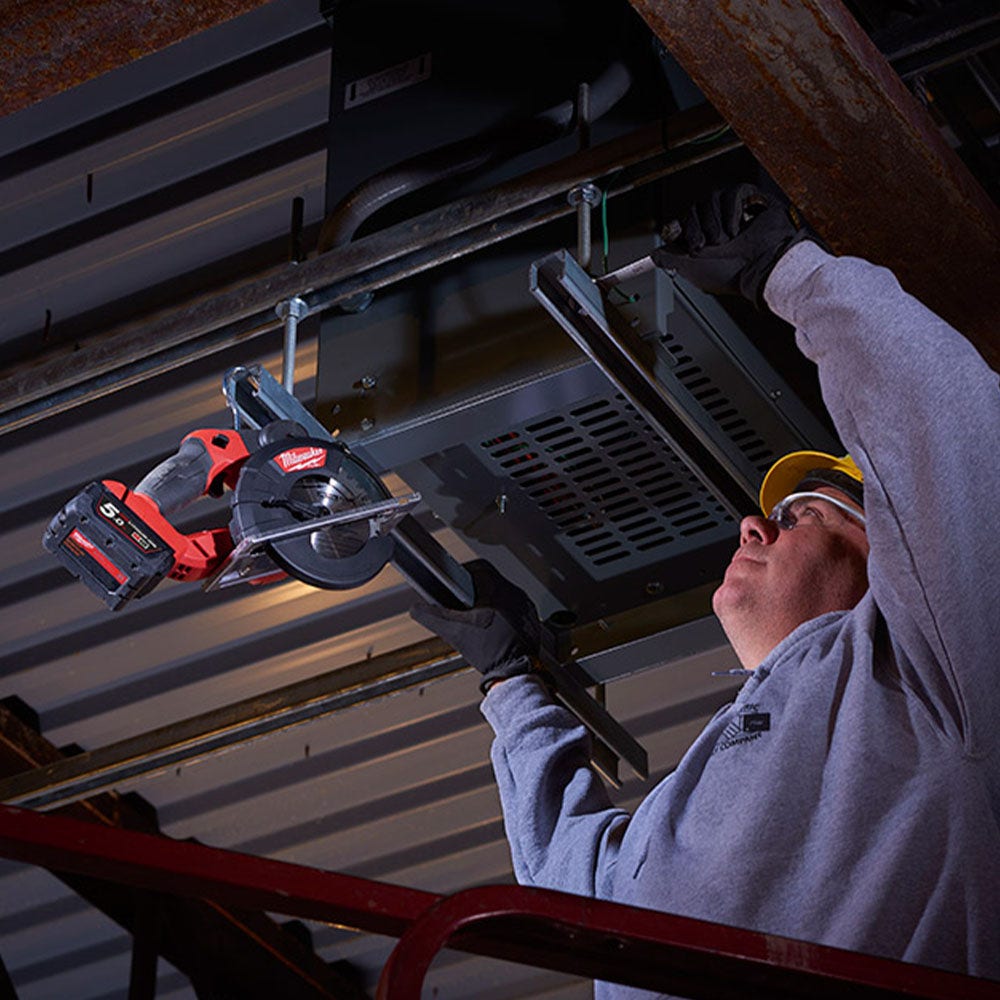 MILWAUKEE 18V Brushless 135mm Fuel Circular Saw Skin M18FMCS-0