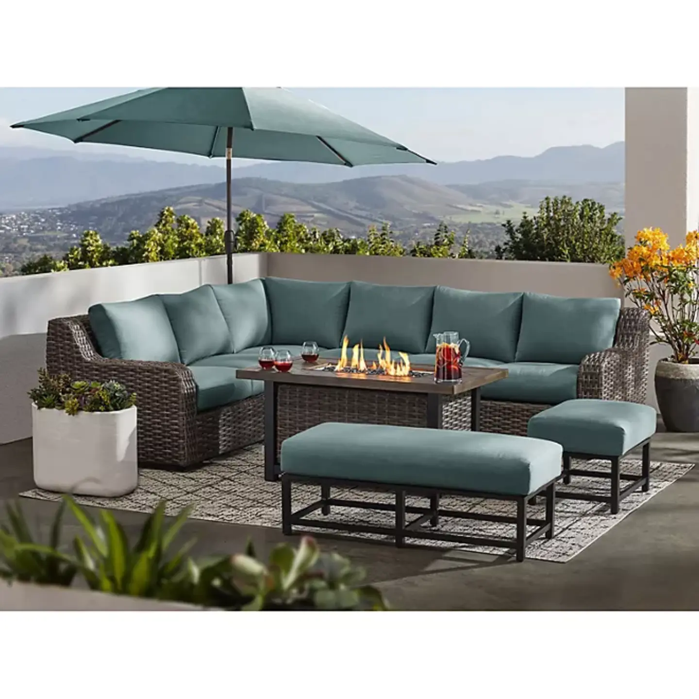 Athena 7-Piece Sectional with Firepit