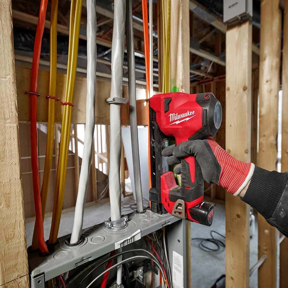 MILWAUKEE 12V 25mm Cable Stapler Skin M12BCST0