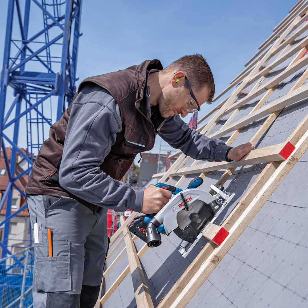 BOSCH 18V 165mm Circular Saw Skin GKS 18V-57 06016C1240