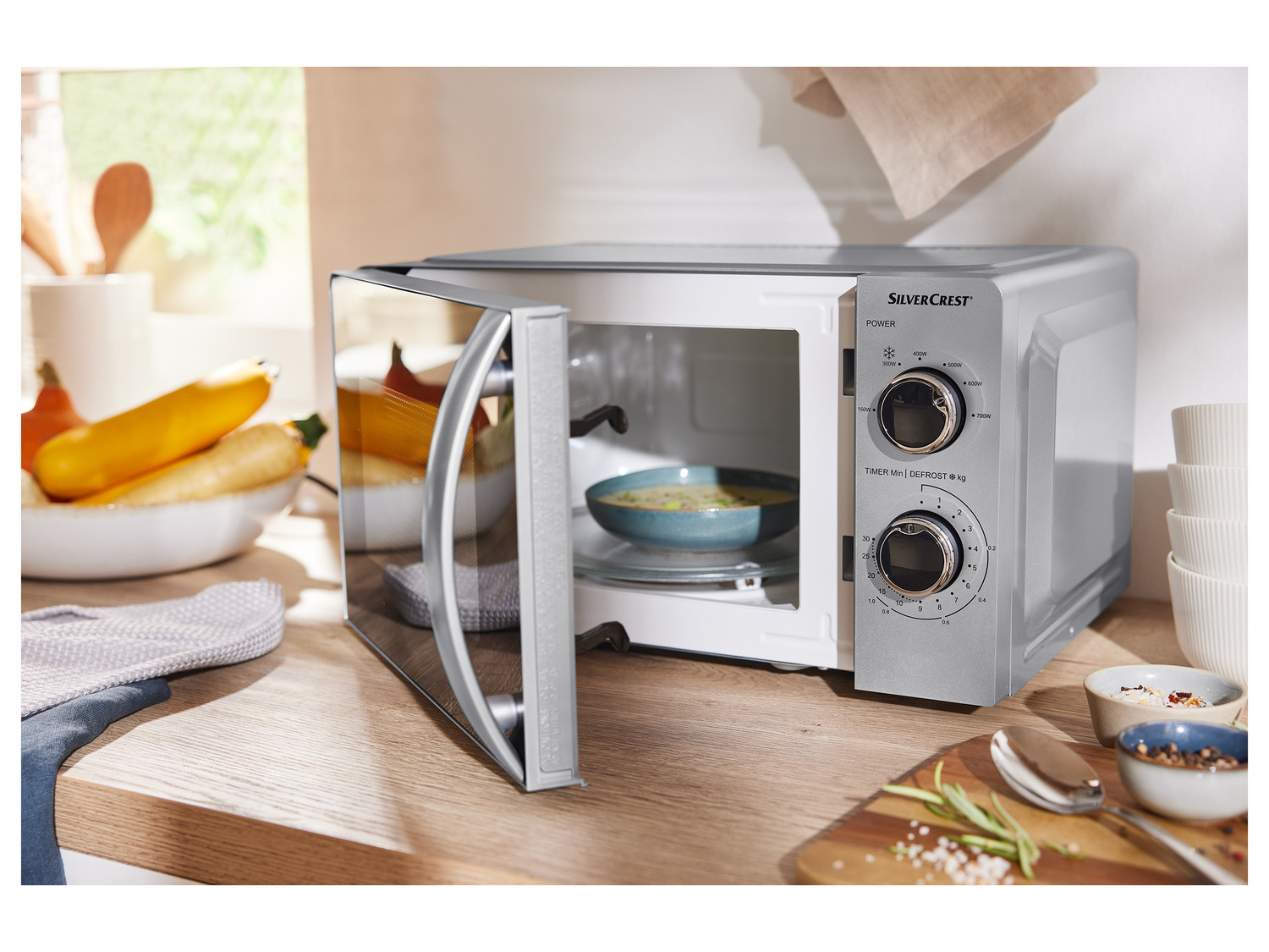 SILVERCREST® KITCHEN TOOLS Mikrovlnná trouba SMW 700 D3