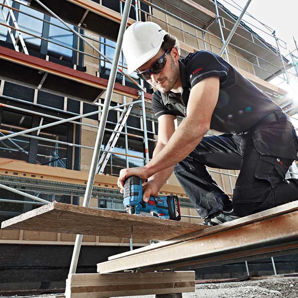 BOSCH 18V Cordless Jigsaw GST 18 V-LI B Skin 06015A6100